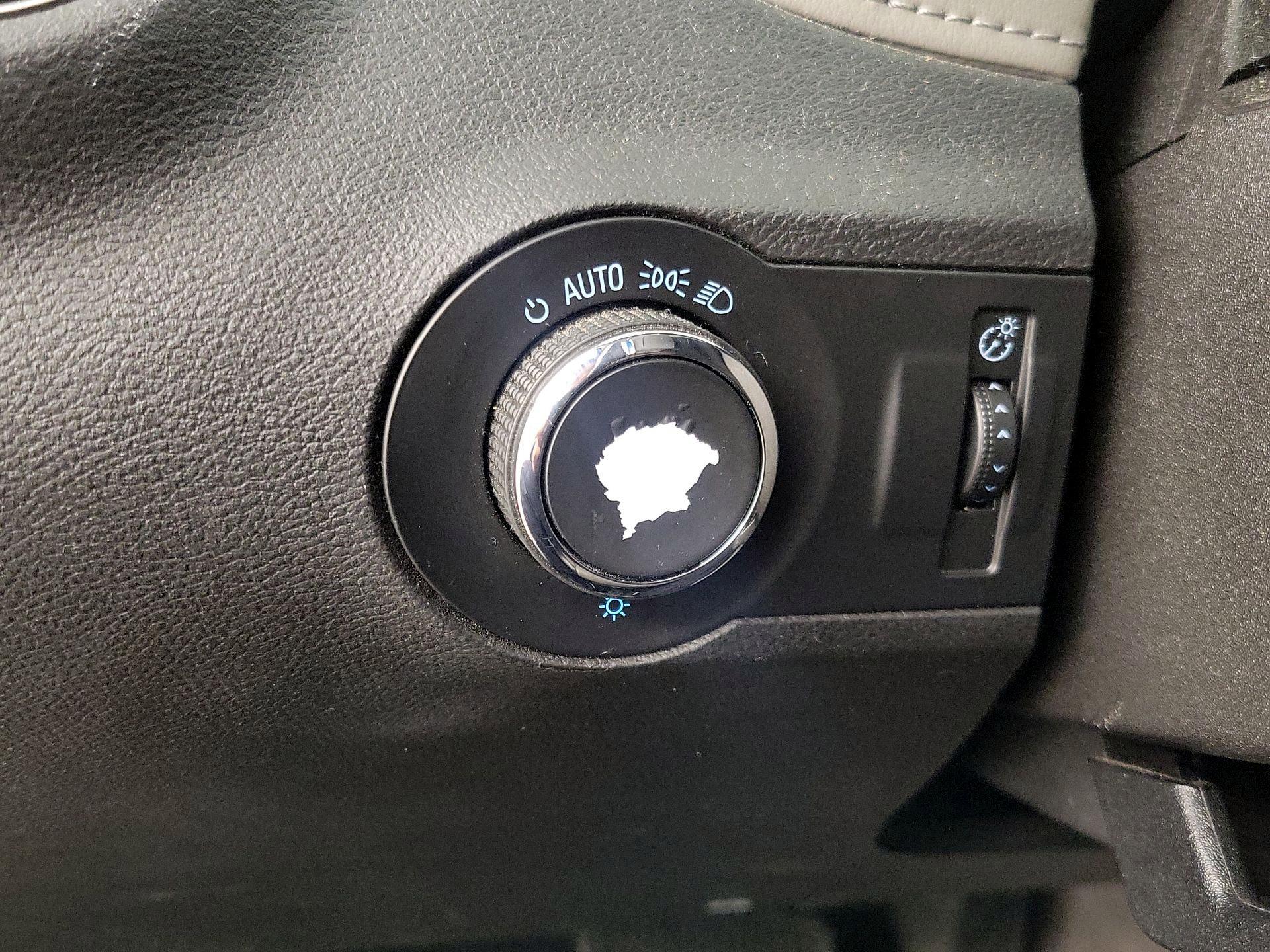 Thumbnail: 2014 Chevrolet Camaro - 13