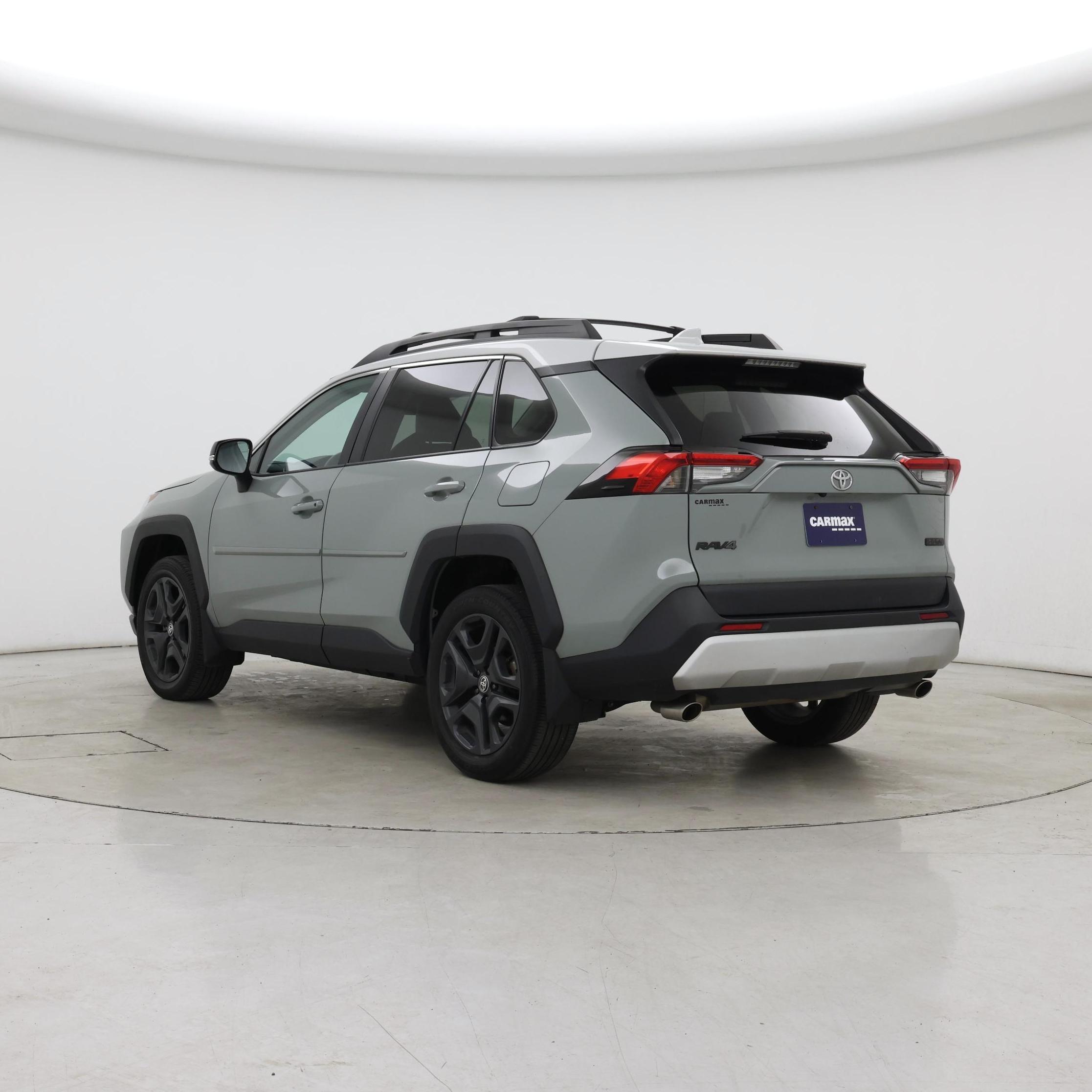 Thumbnail: 2022 Toyota RAV4 - 2