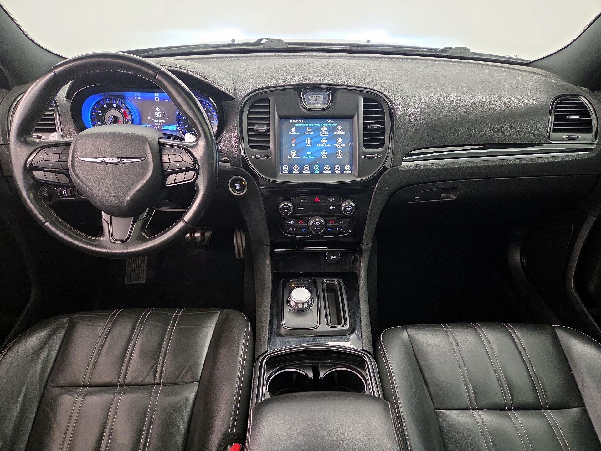 Thumbnail: 2019 Chrysler 300 - 9