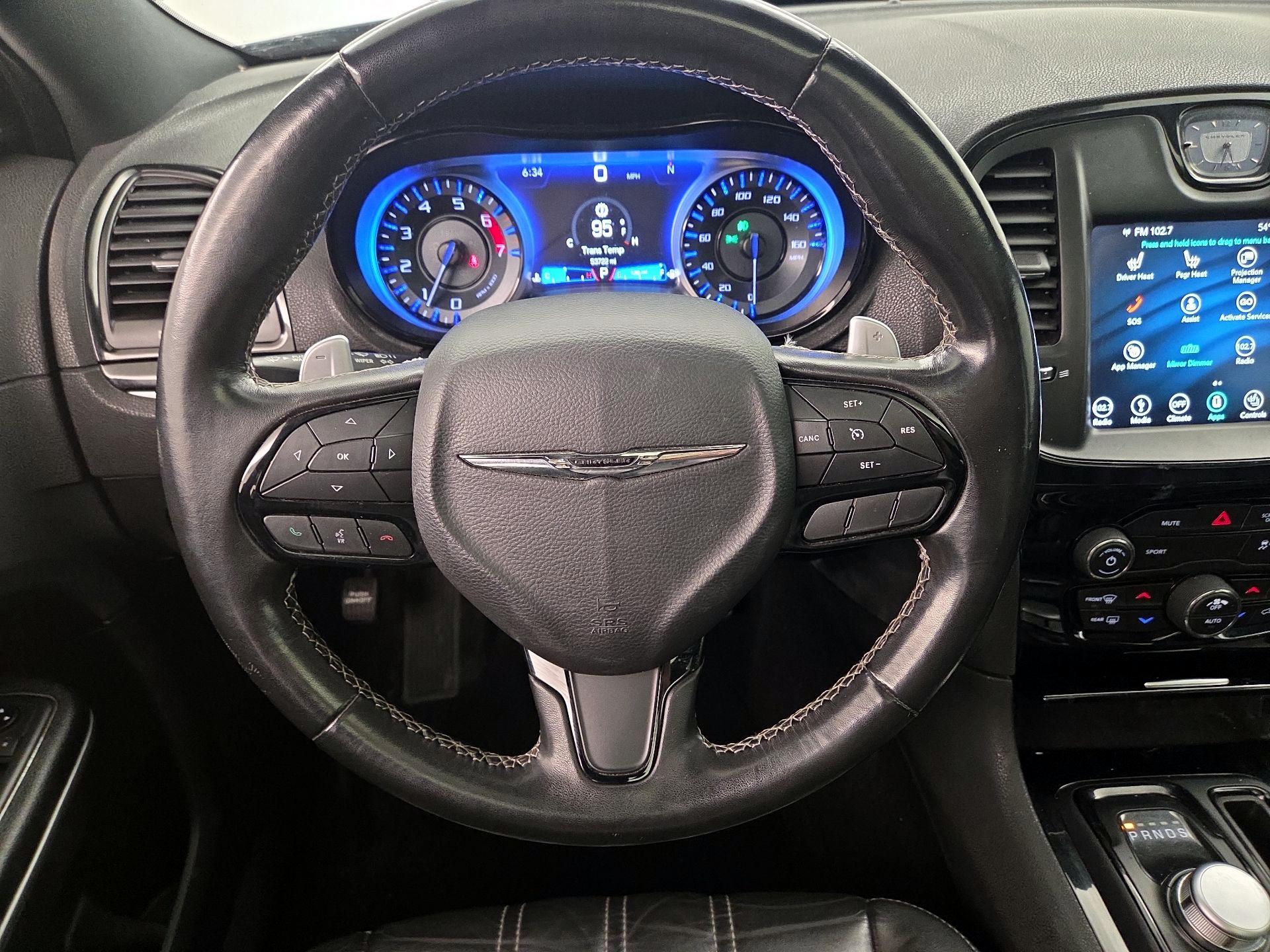 Thumbnail: 2019 Chrysler 300 - 10