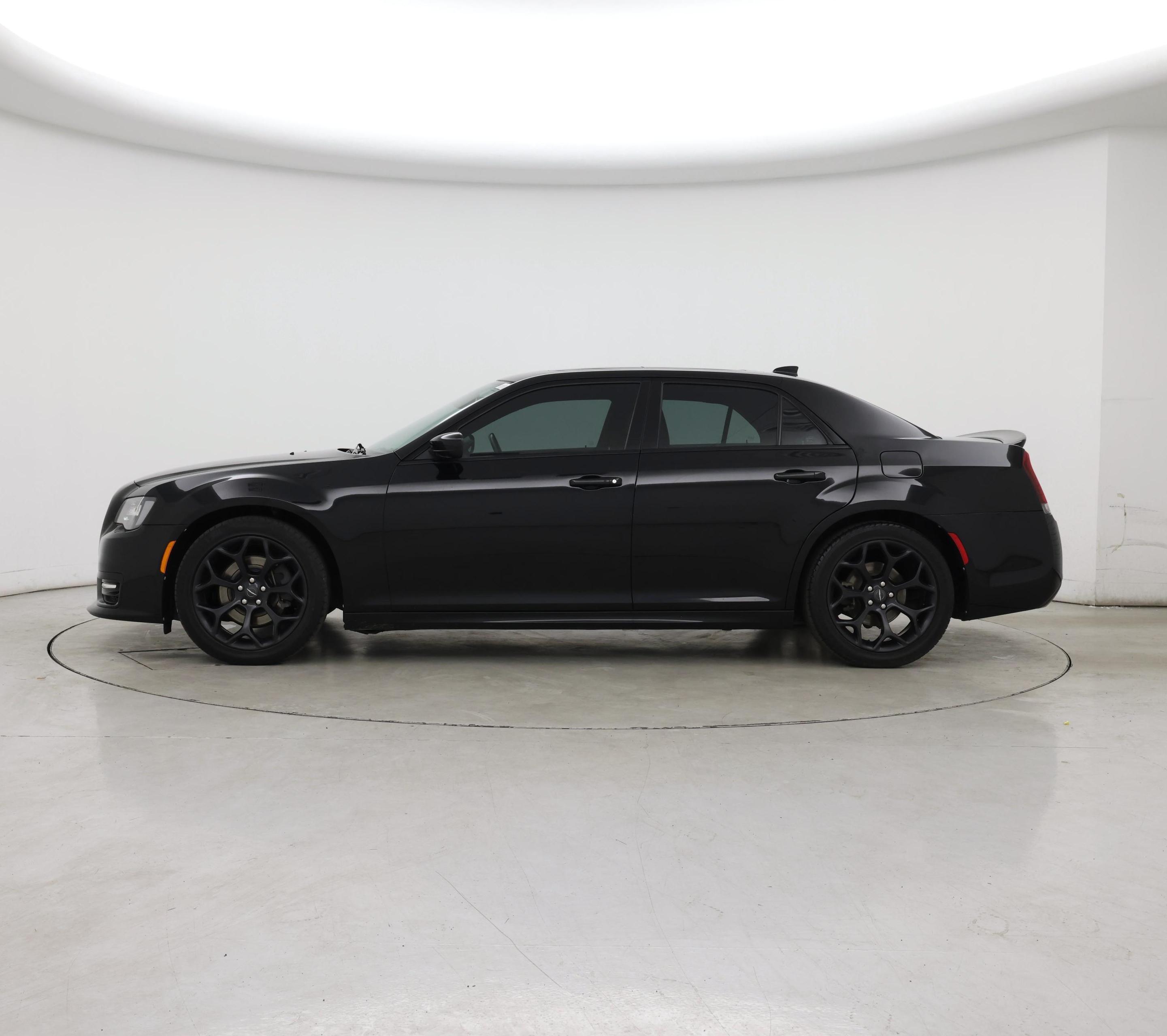 Thumbnail: 2019 Chrysler 300 - 3