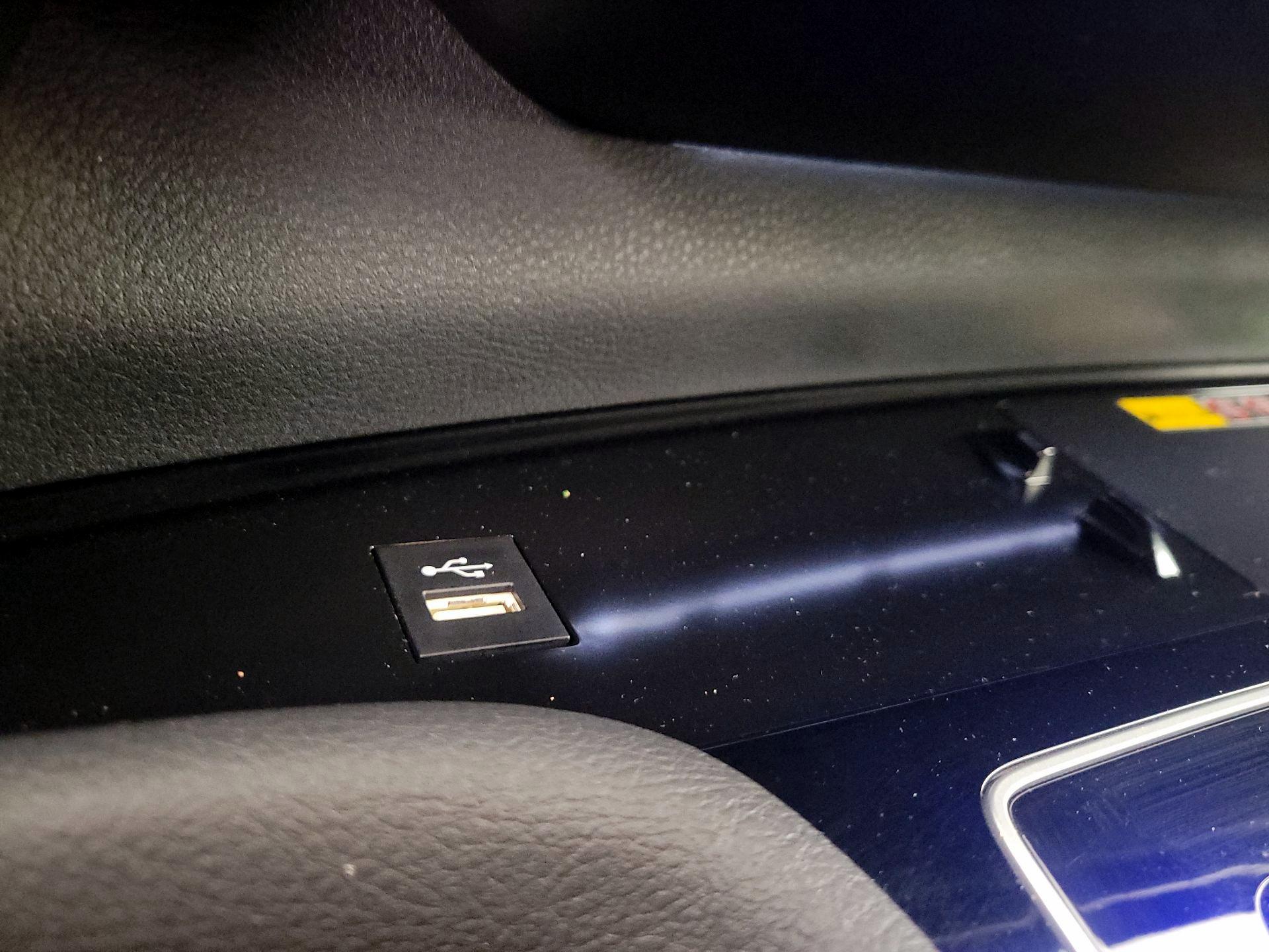 Thumbnail: 2025 Toyota Sienna - 18