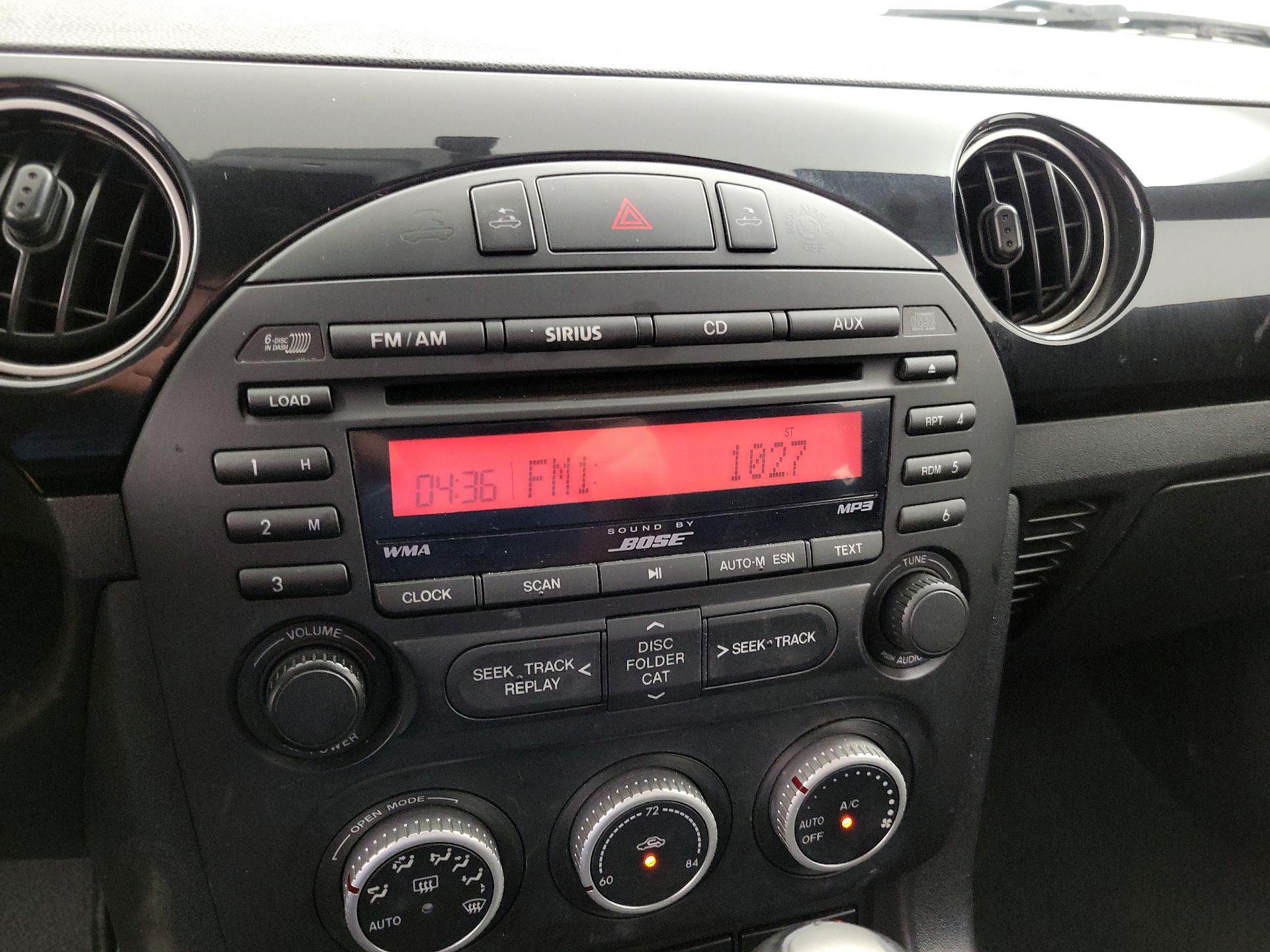 Thumbnail: 2015 Mazda MX-5 Miata - 14