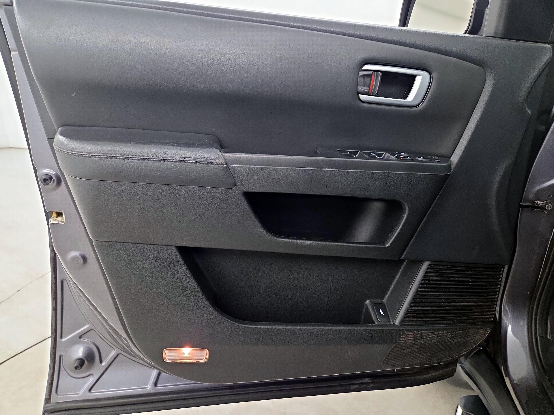 Thumbnail: 2015 Honda Pilot - 12