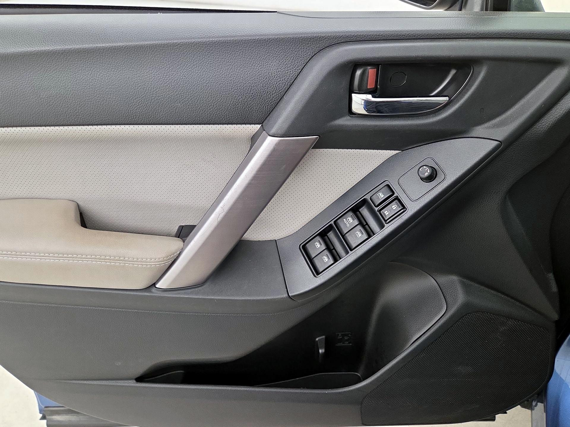 Thumbnail: 2015 Subaru Forester - 12