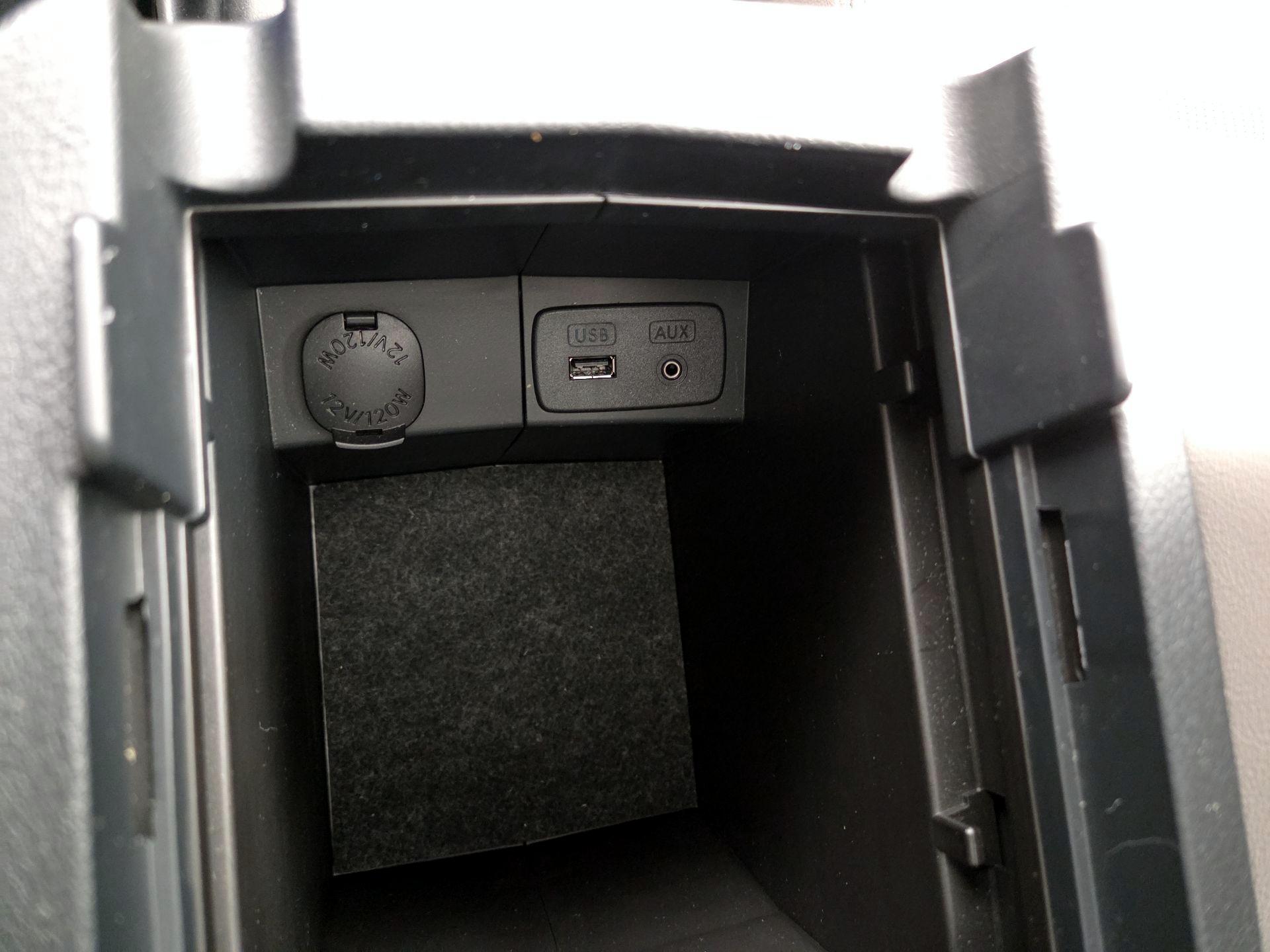 Thumbnail: 2015 Subaru Forester - 18