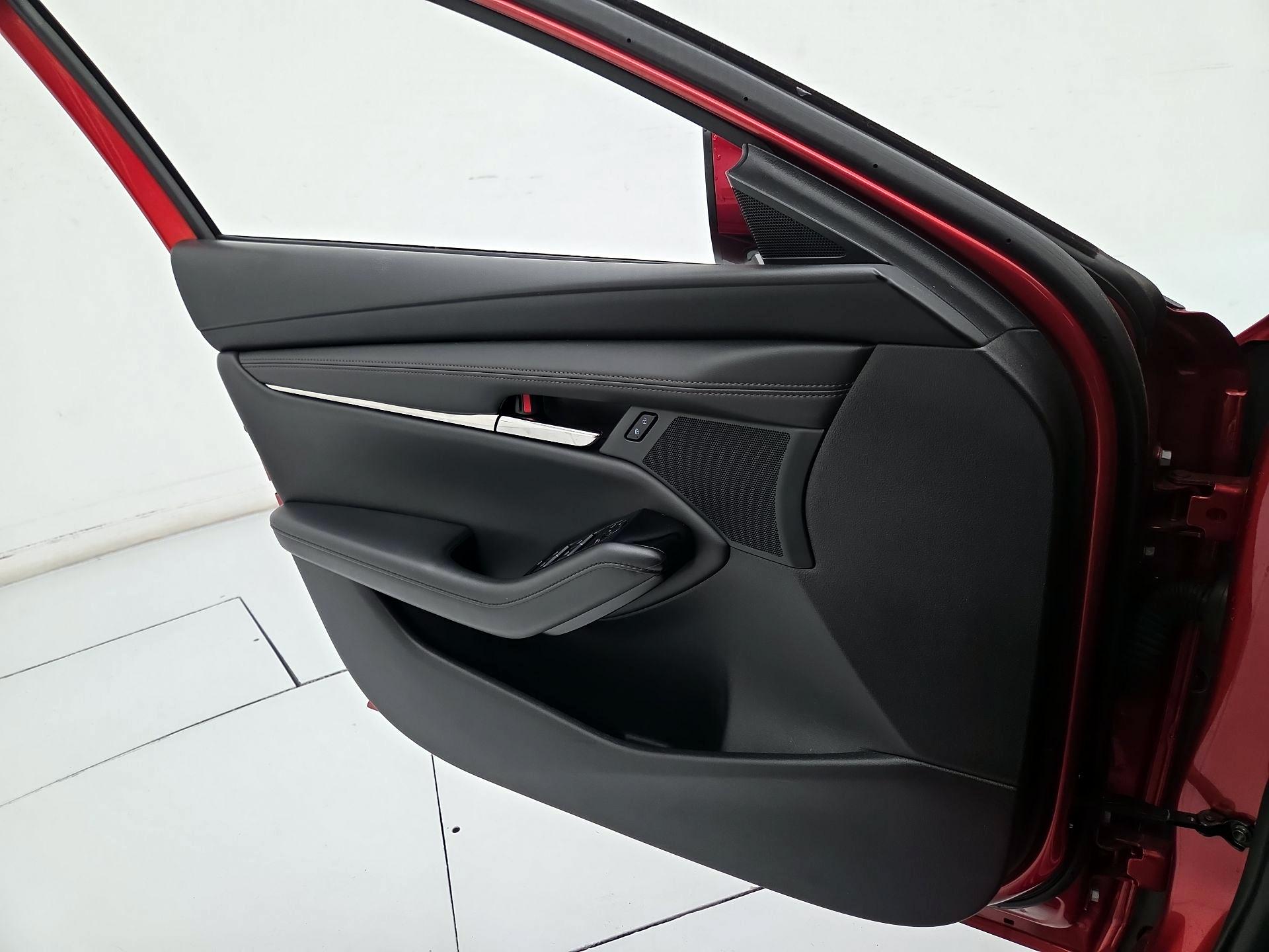 Thumbnail: 2023 Mazda Mazda3 - 12