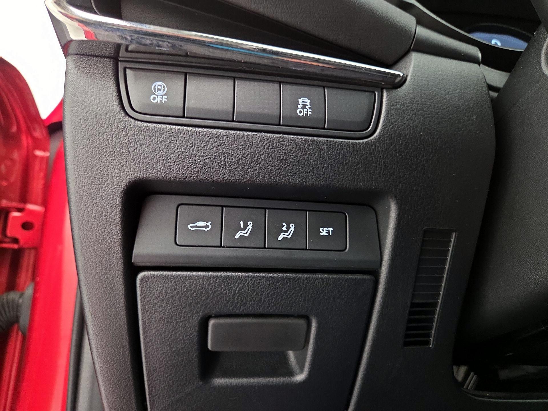 Thumbnail: 2023 Mazda Mazda3 - 13