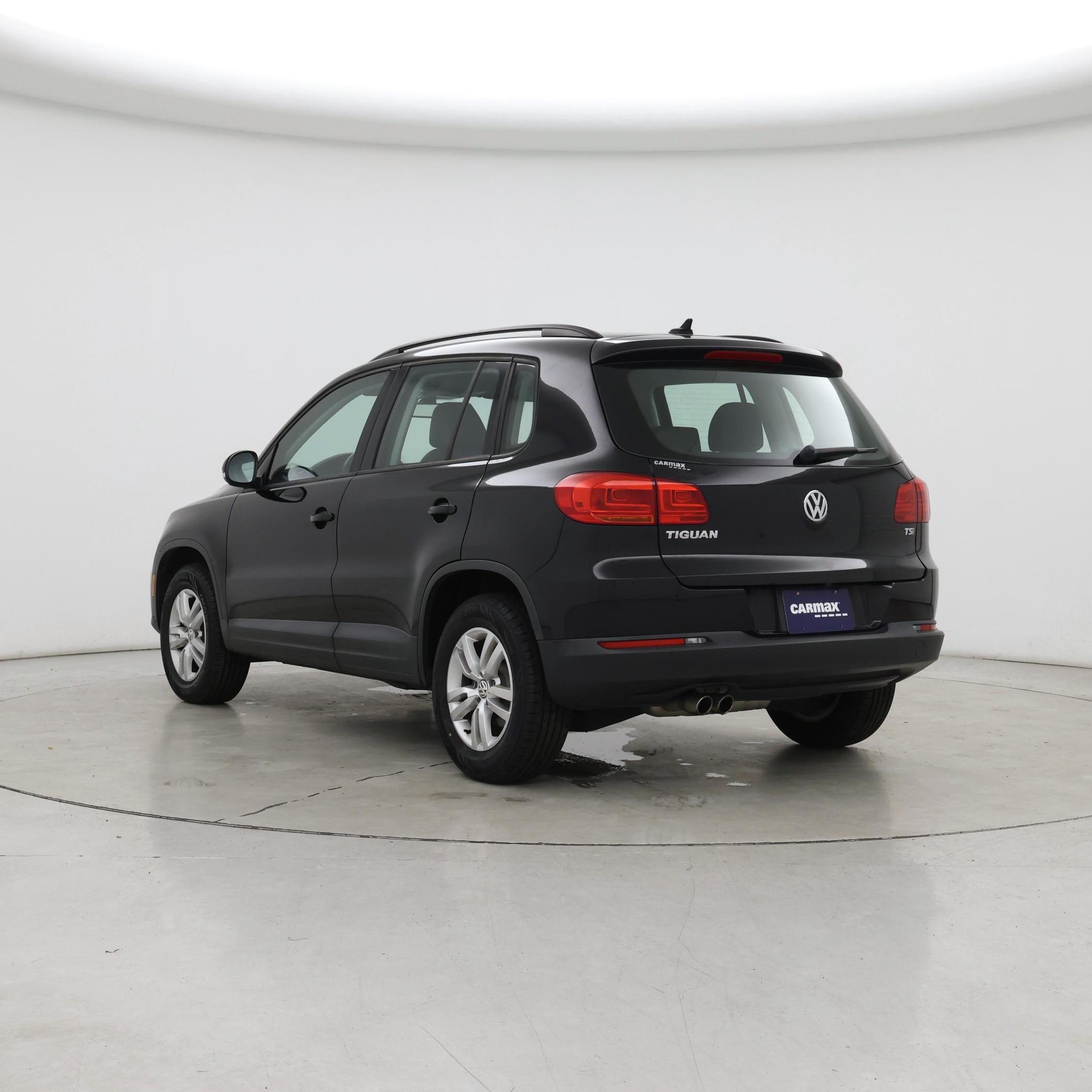 Thumbnail: 2017 Volkswagen Tiguan - 2