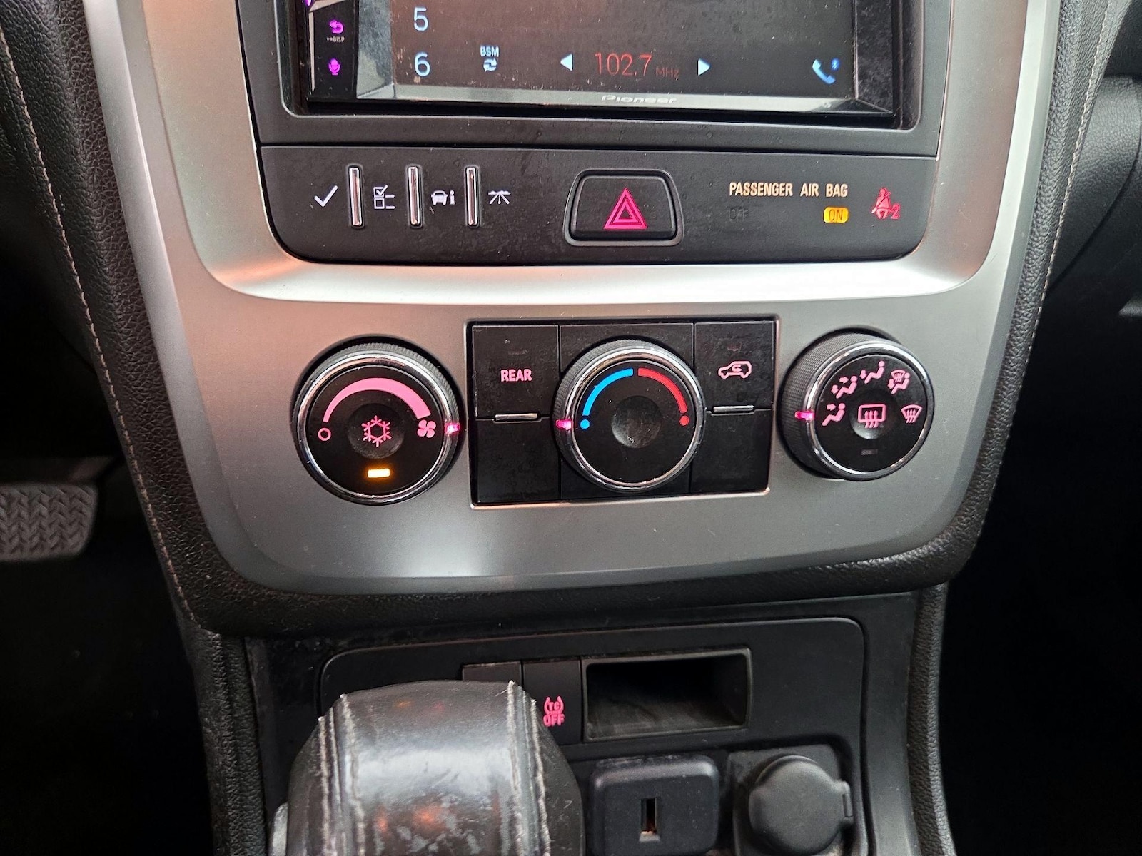 2016 GMC Acadia SLE-1 - Photo 17