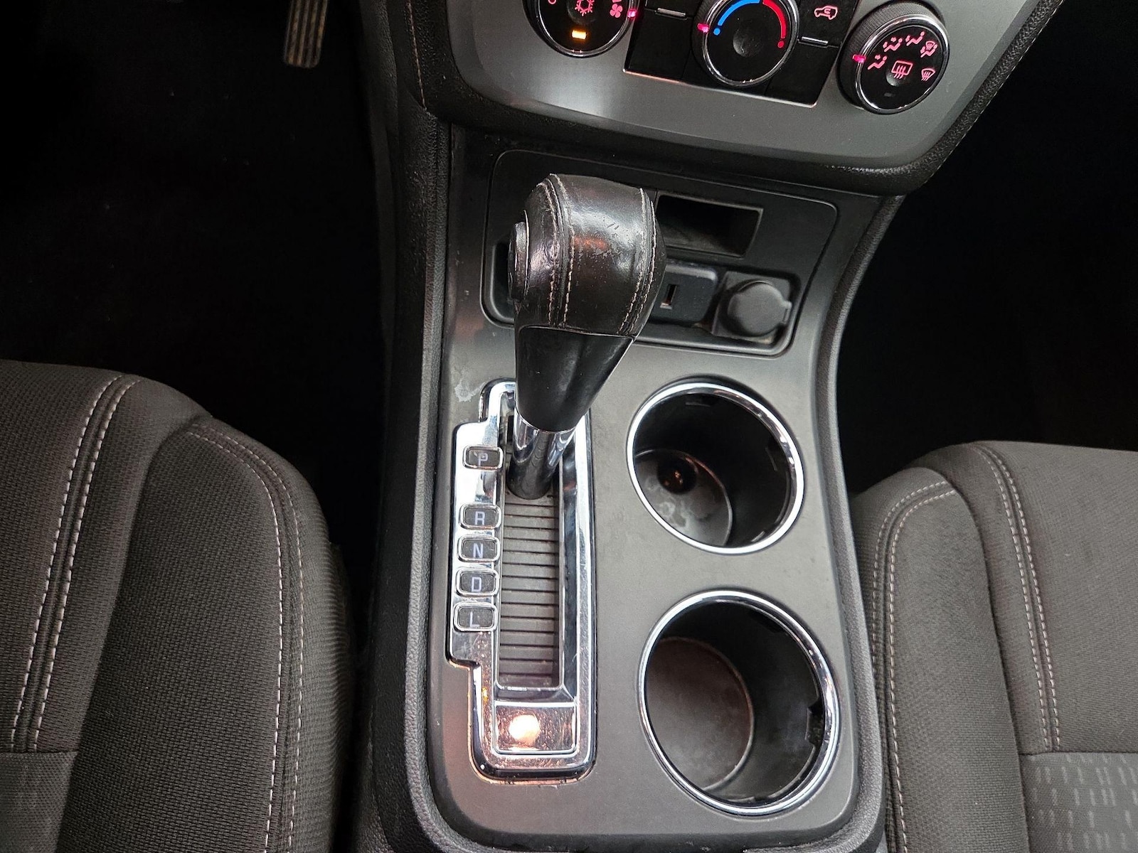 2016 GMC Acadia SLE-1 - Photo 18