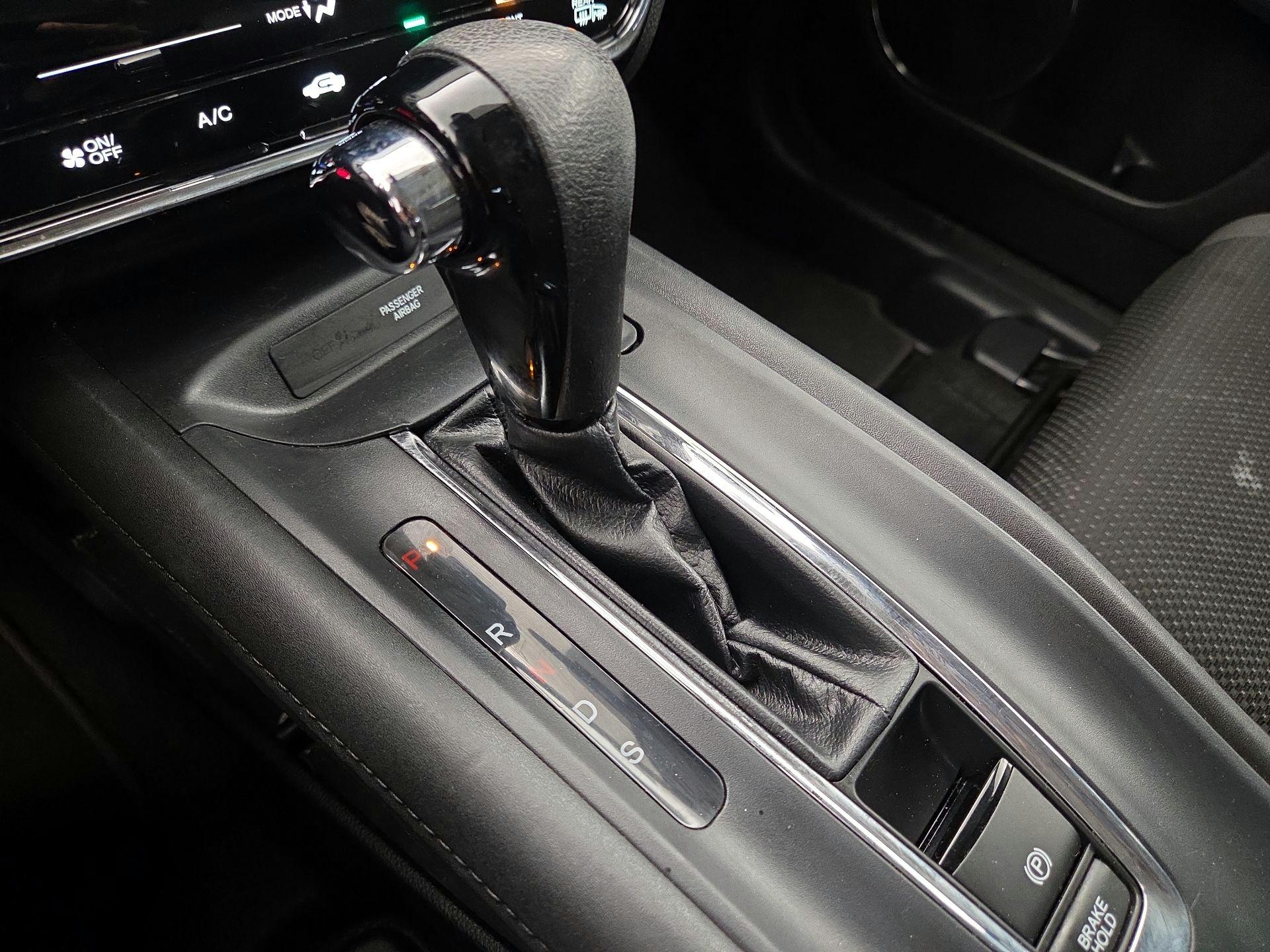 Thumbnail: 2021 Honda HR-V - 17