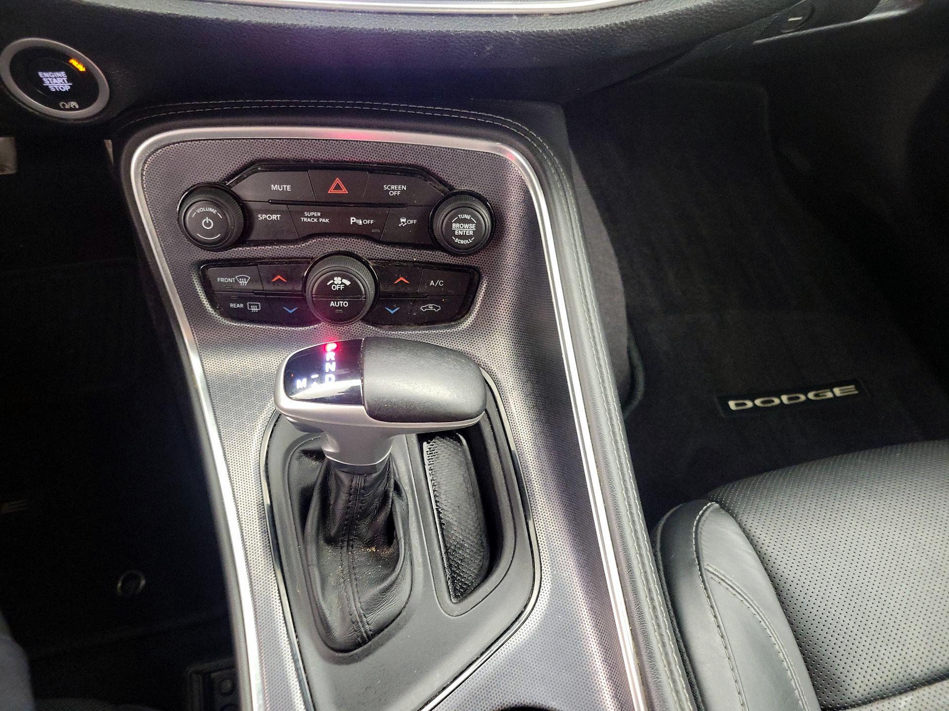 Thumbnail: 2017 Dodge Challenger - 17