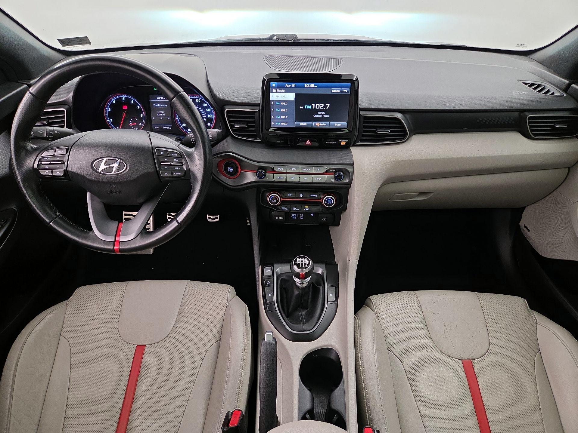 Thumbnail: 2019 Hyundai Veloster - 9