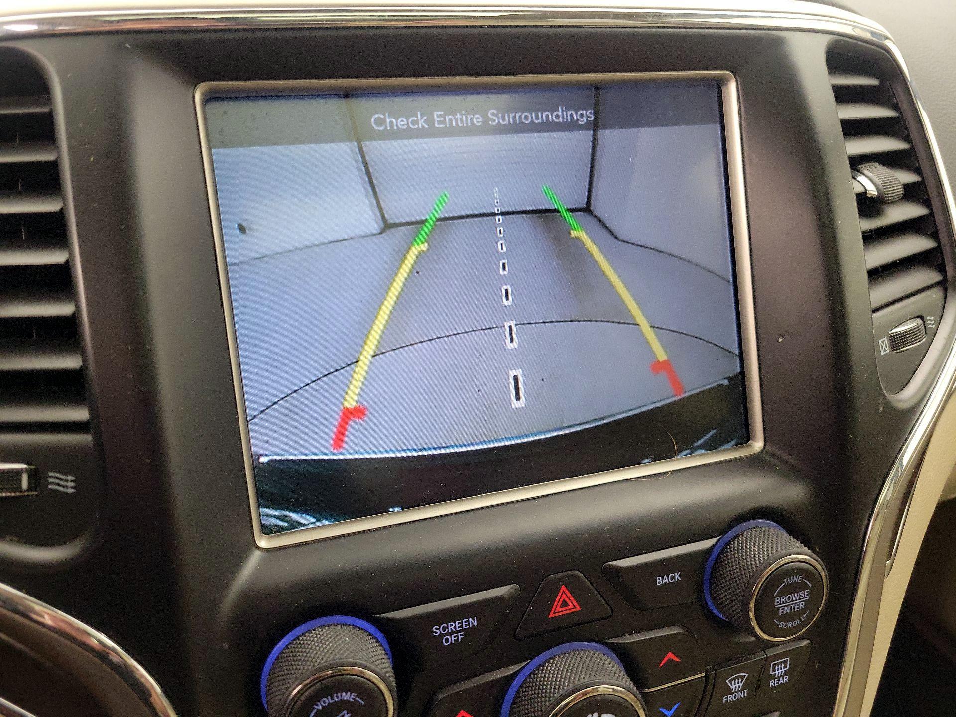 Thumbnail: 2017 Jeep Grand Cherokee - 14