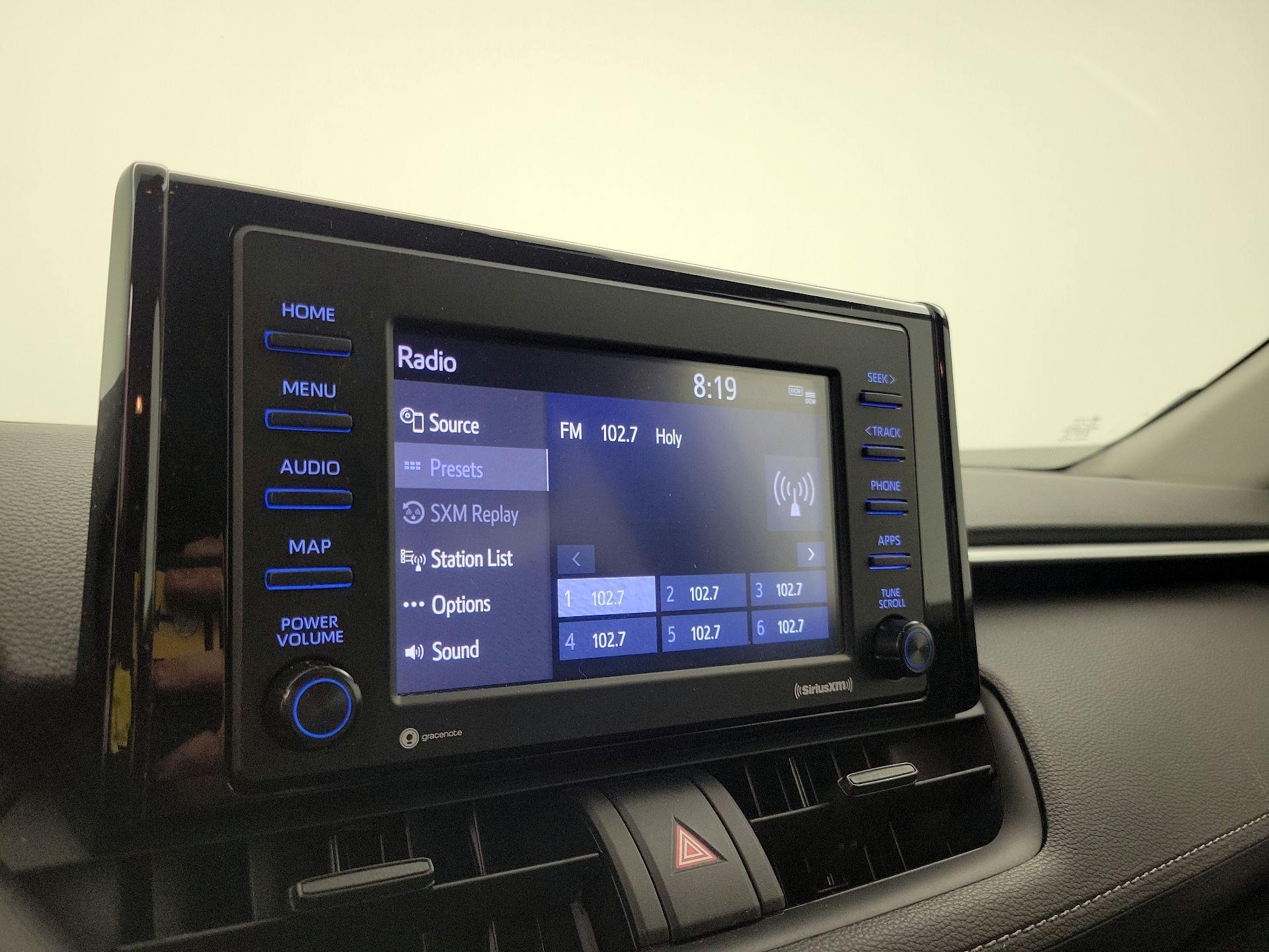 Thumbnail: 2020 Toyota RAV4 - 15