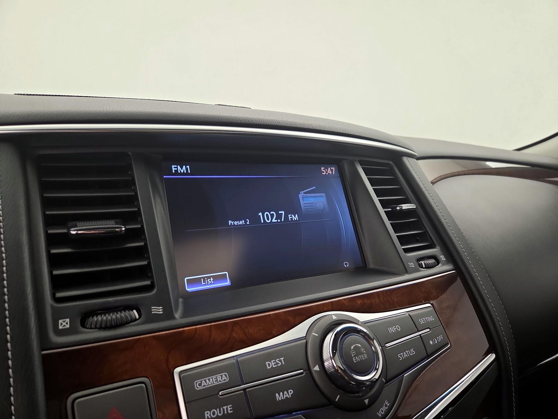 Thumbnail: 2017 INFINITI QX80 - 16