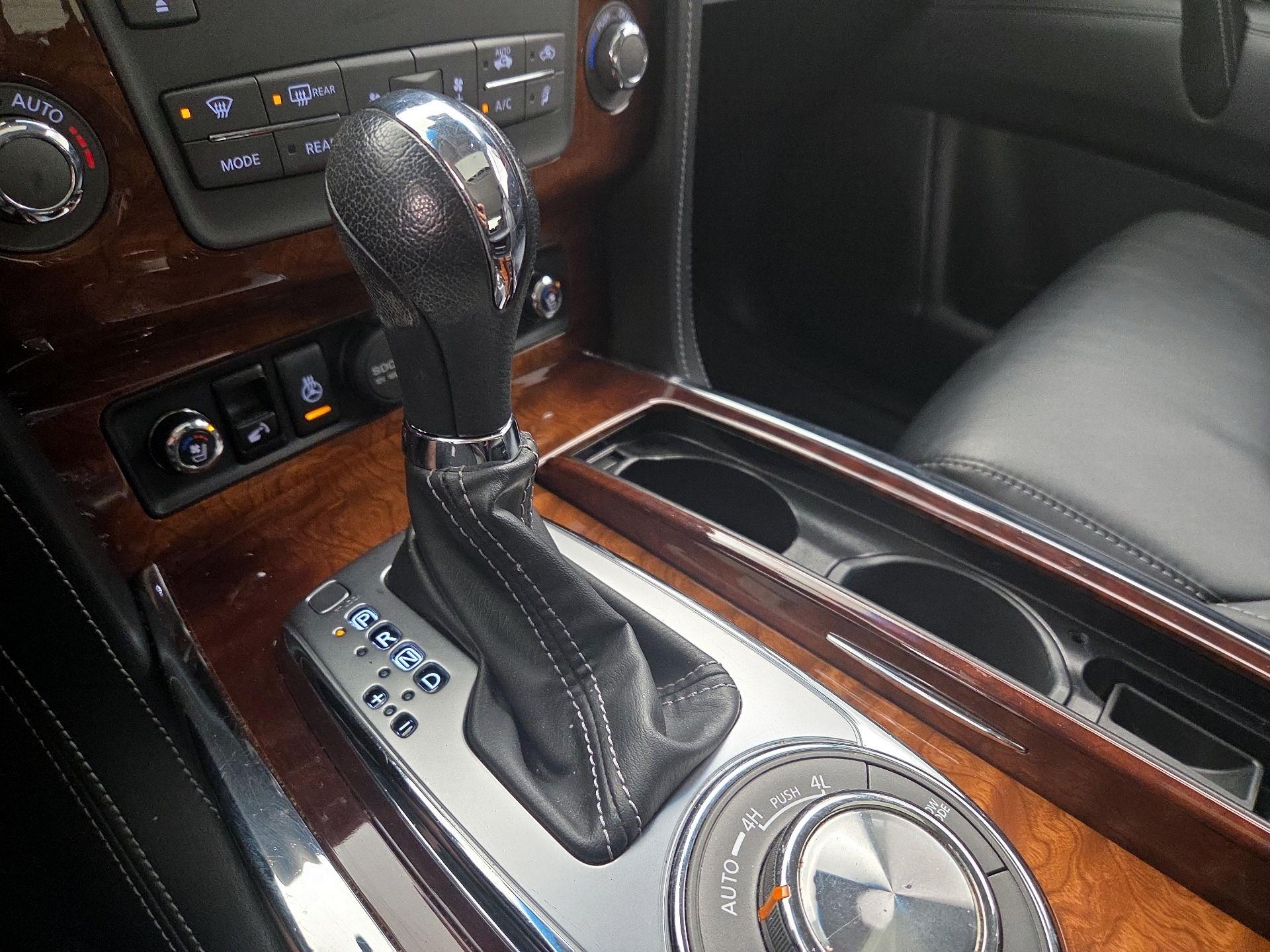 Thumbnail: 2017 INFINITI QX80 - 18