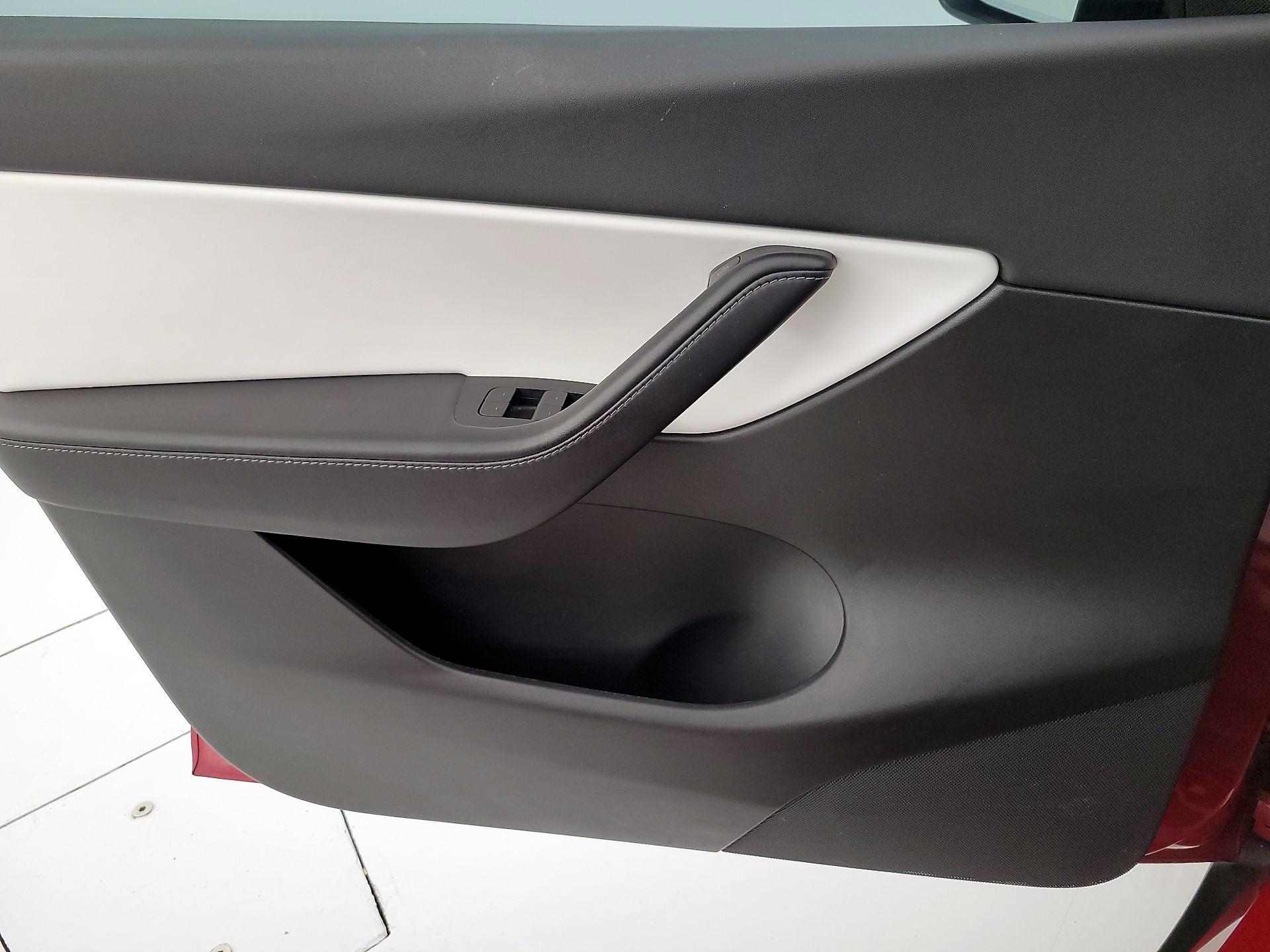Thumbnail: 2021 Tesla Model Y - 12
