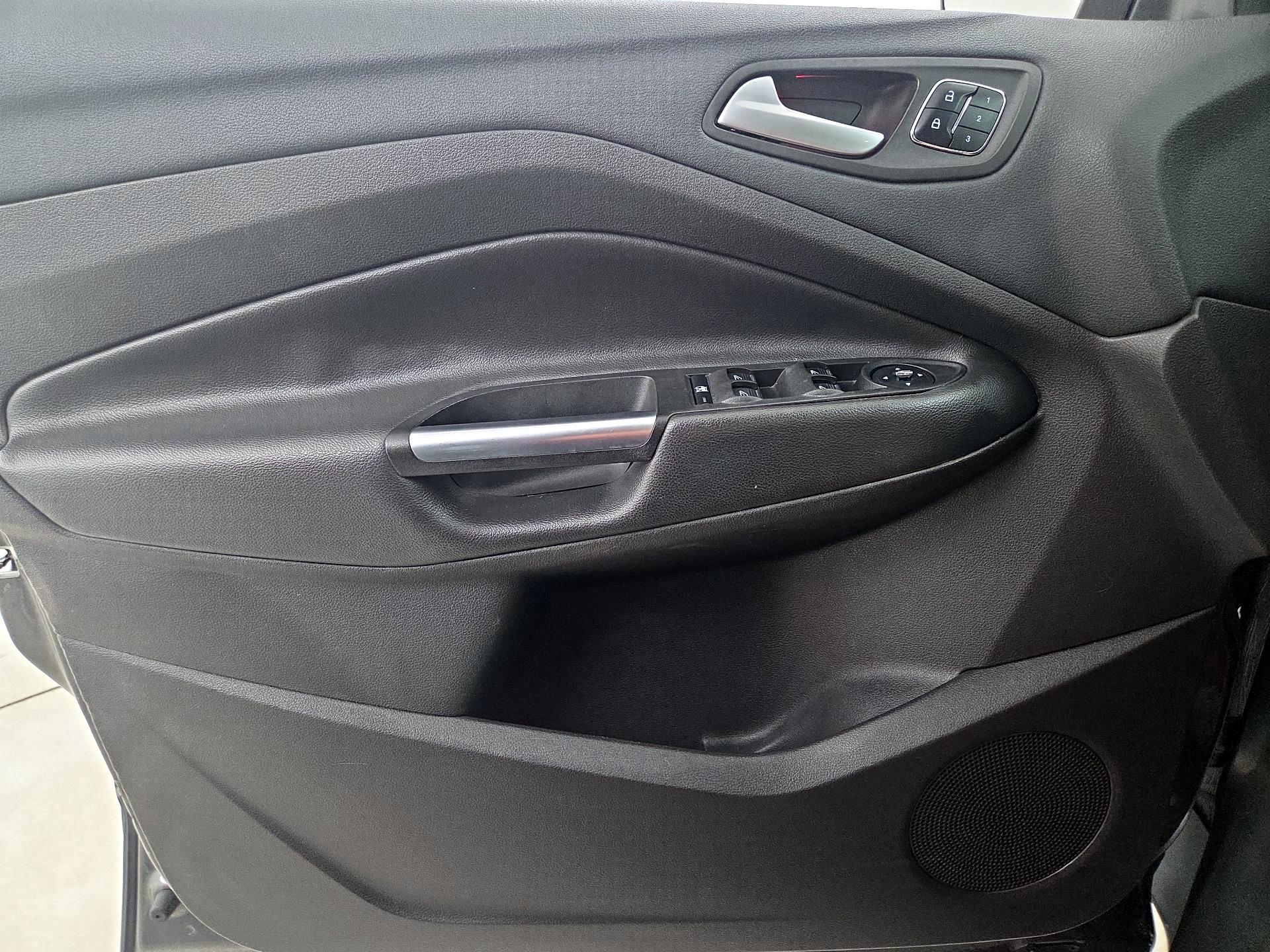 Thumbnail: 2015 Ford Escape - 12