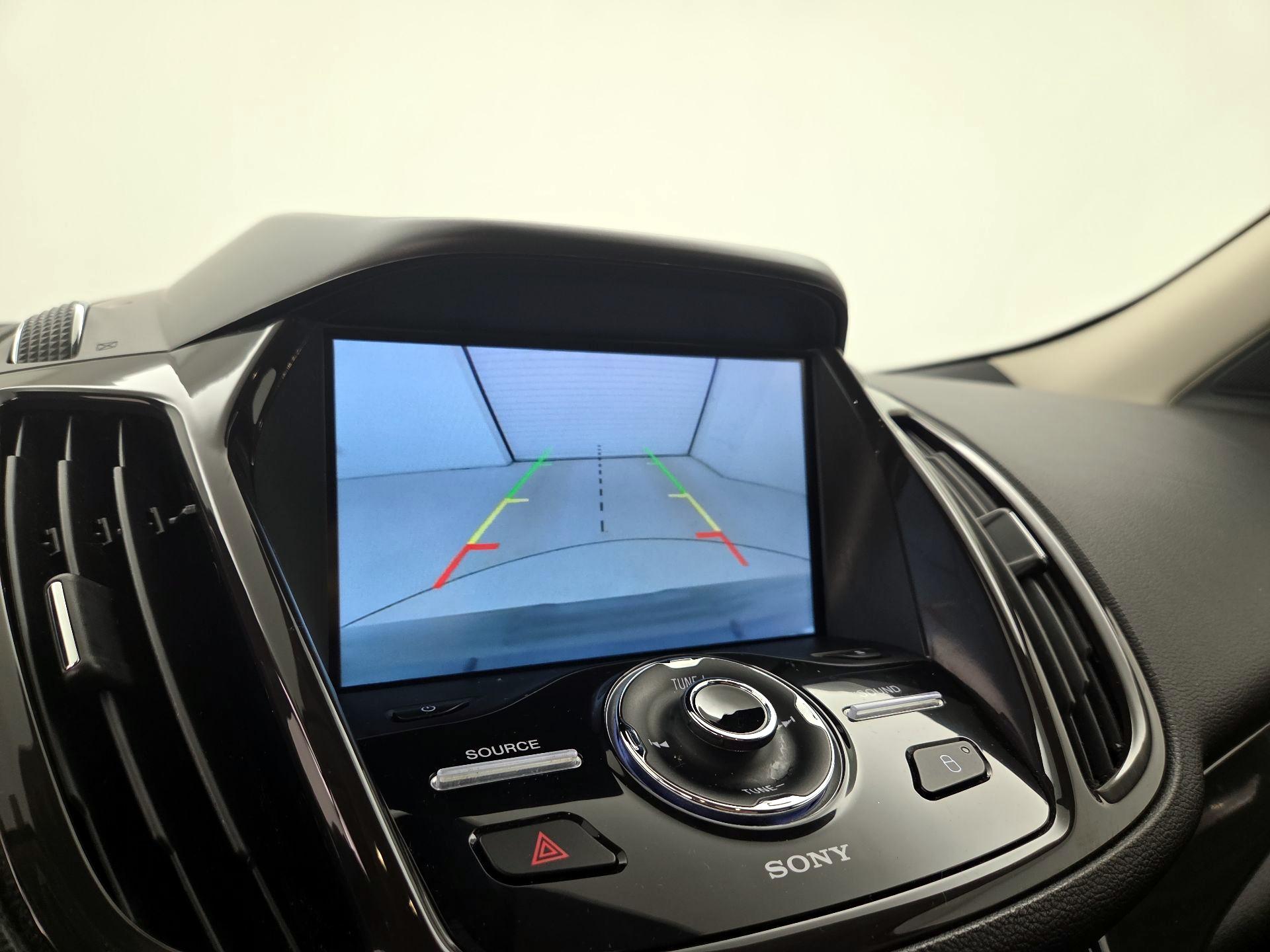 Thumbnail: 2015 Ford Escape - 15