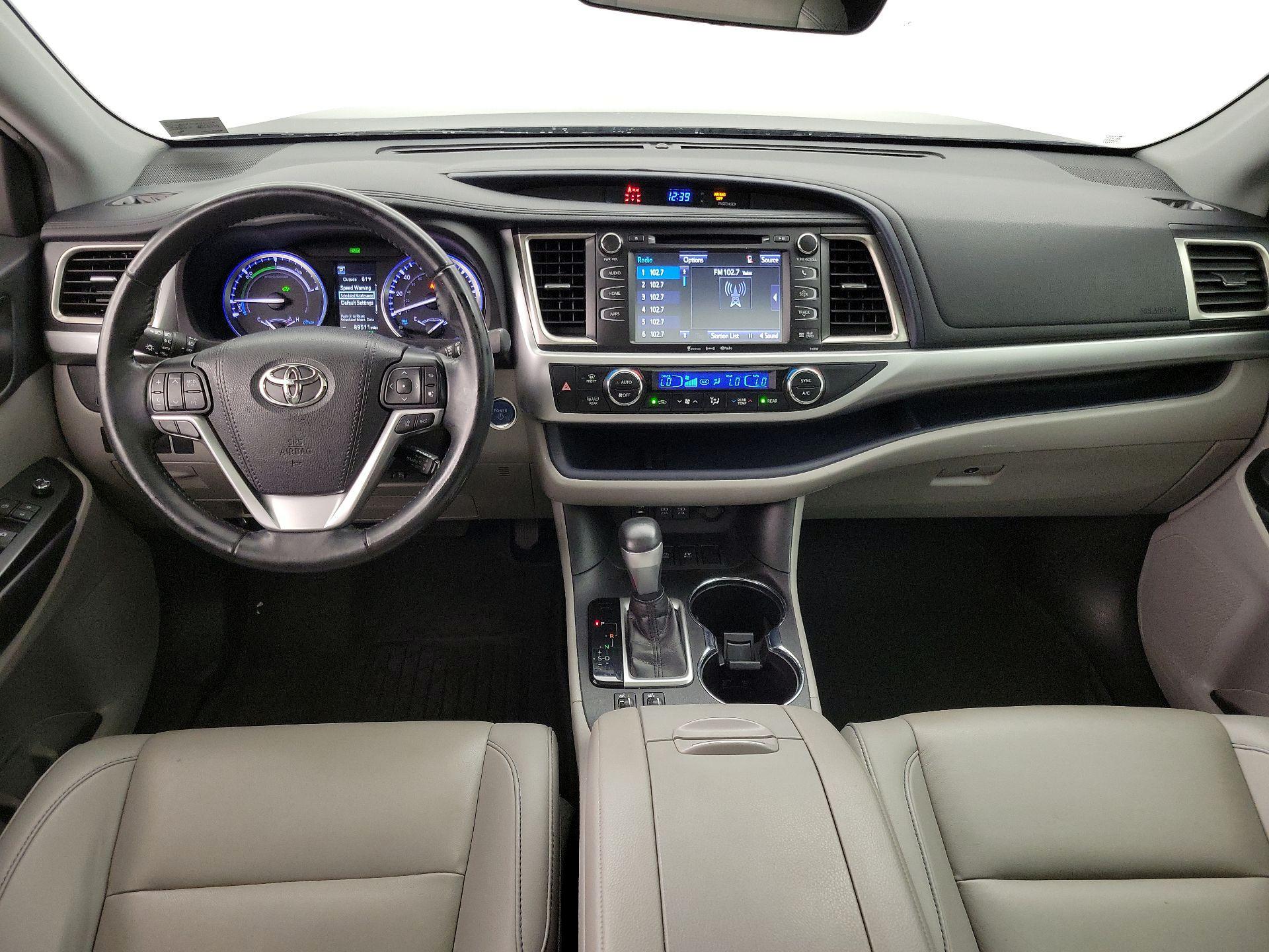 Thumbnail: 2019 Toyota Highlander - 9
