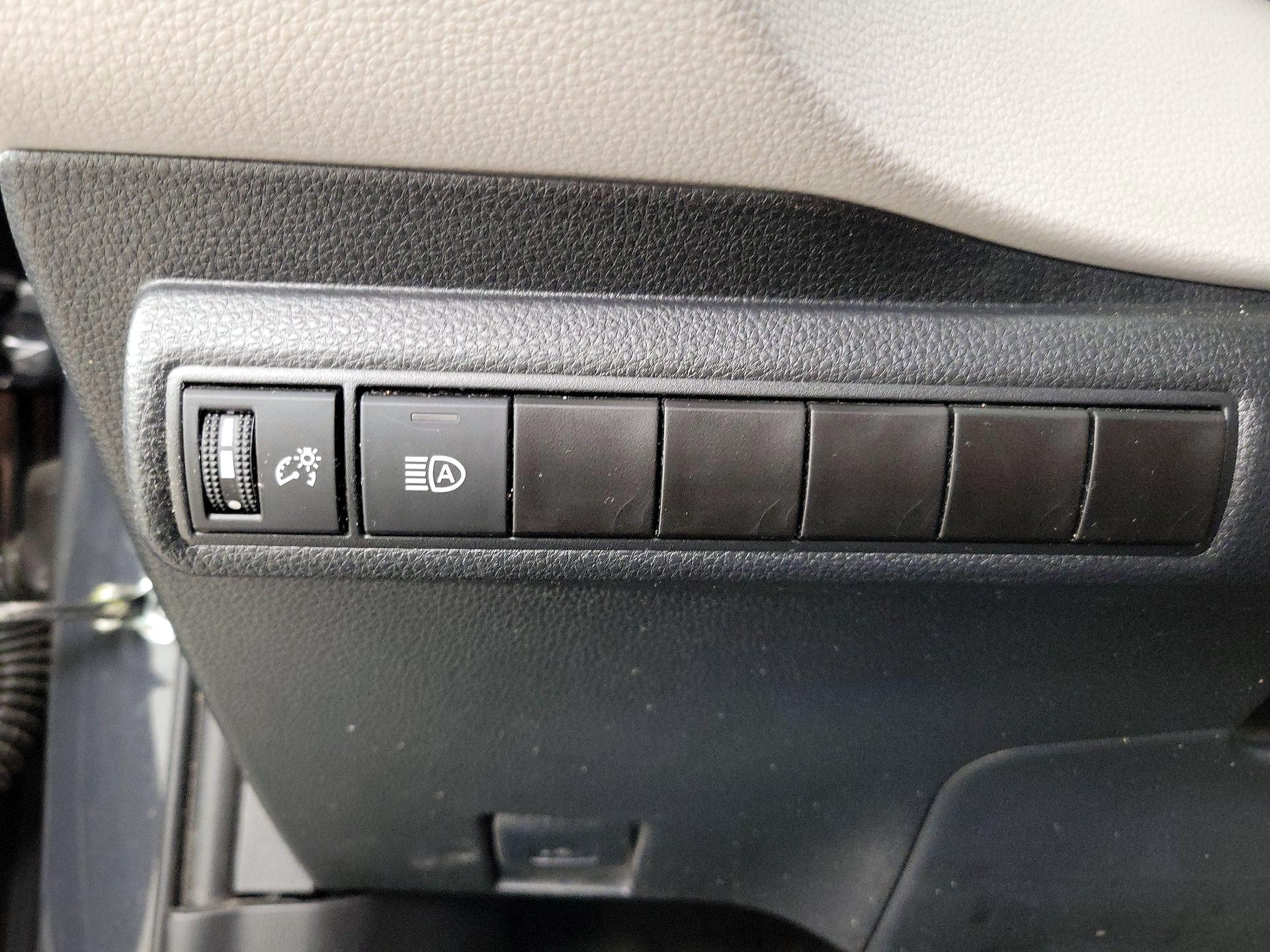 Thumbnail: 2024 Toyota Corolla - 13