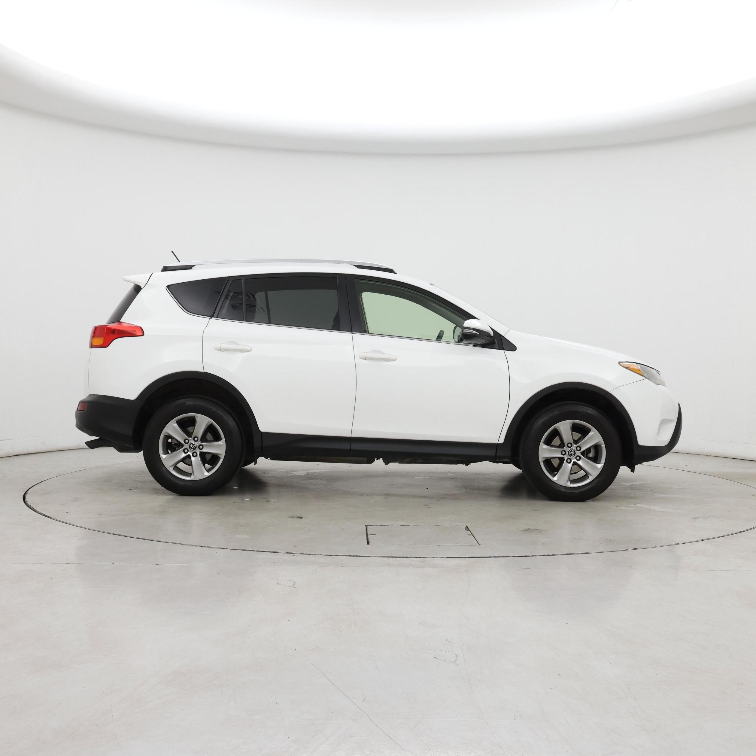 Thumbnail: 2015 Toyota RAV4 - 7