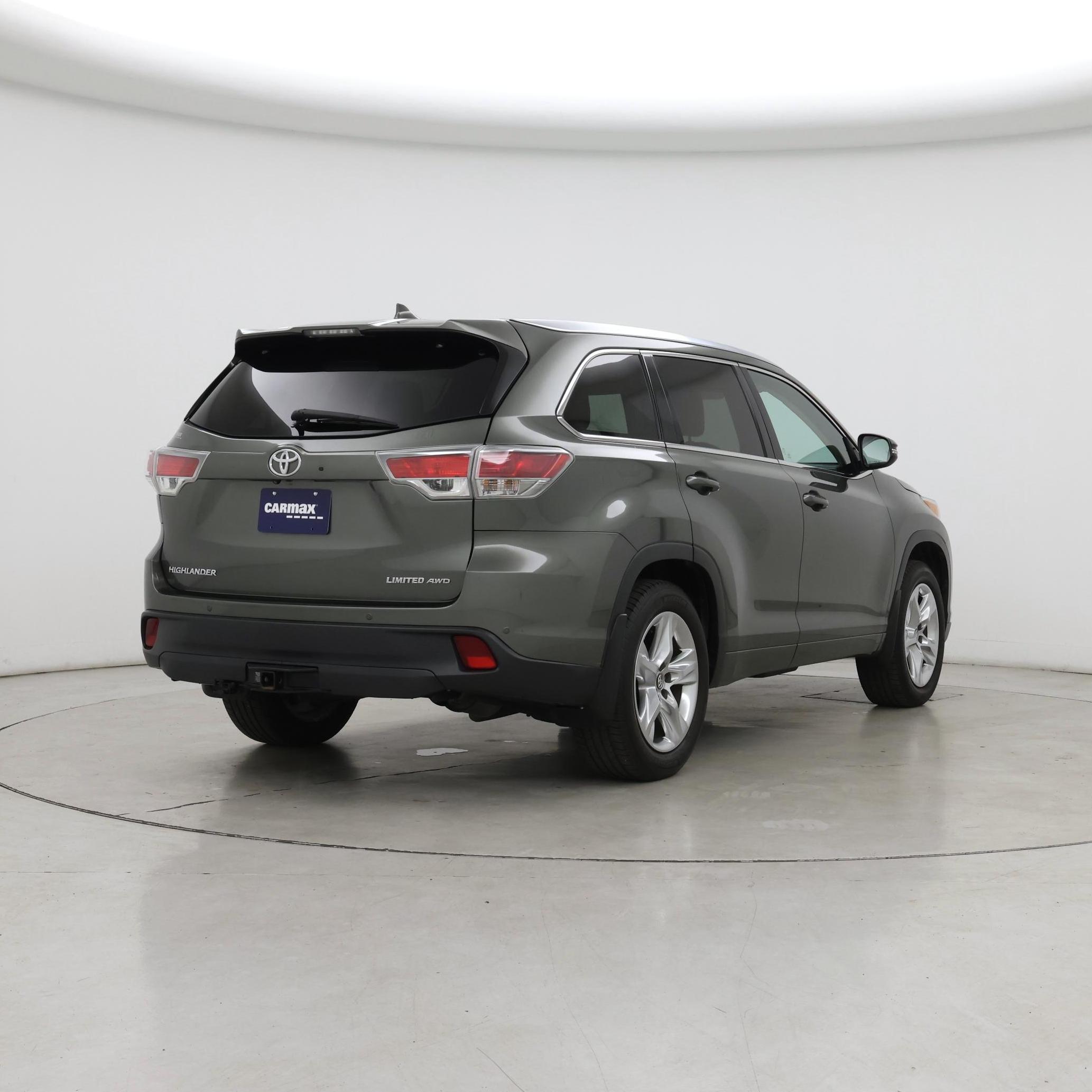 Thumbnail: 2016 Toyota Highlander - 8