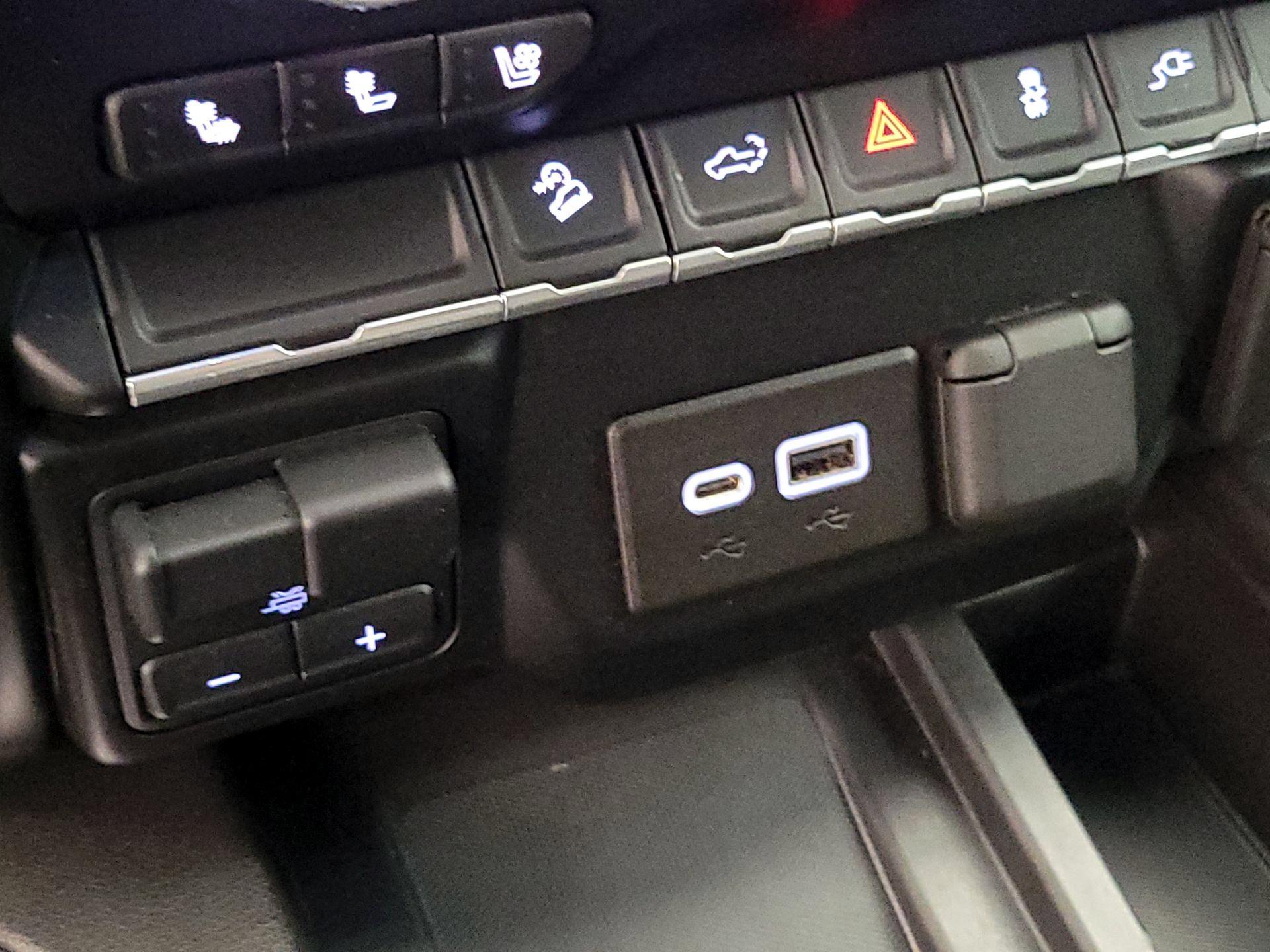 Thumbnail: 2022 GMC Sierra 1500 - 18