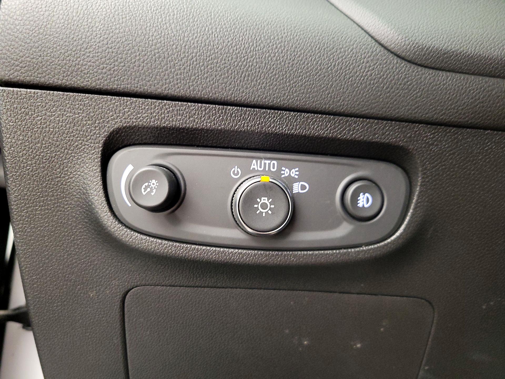 Thumbnail: 2020 Buick Encore GX - 13