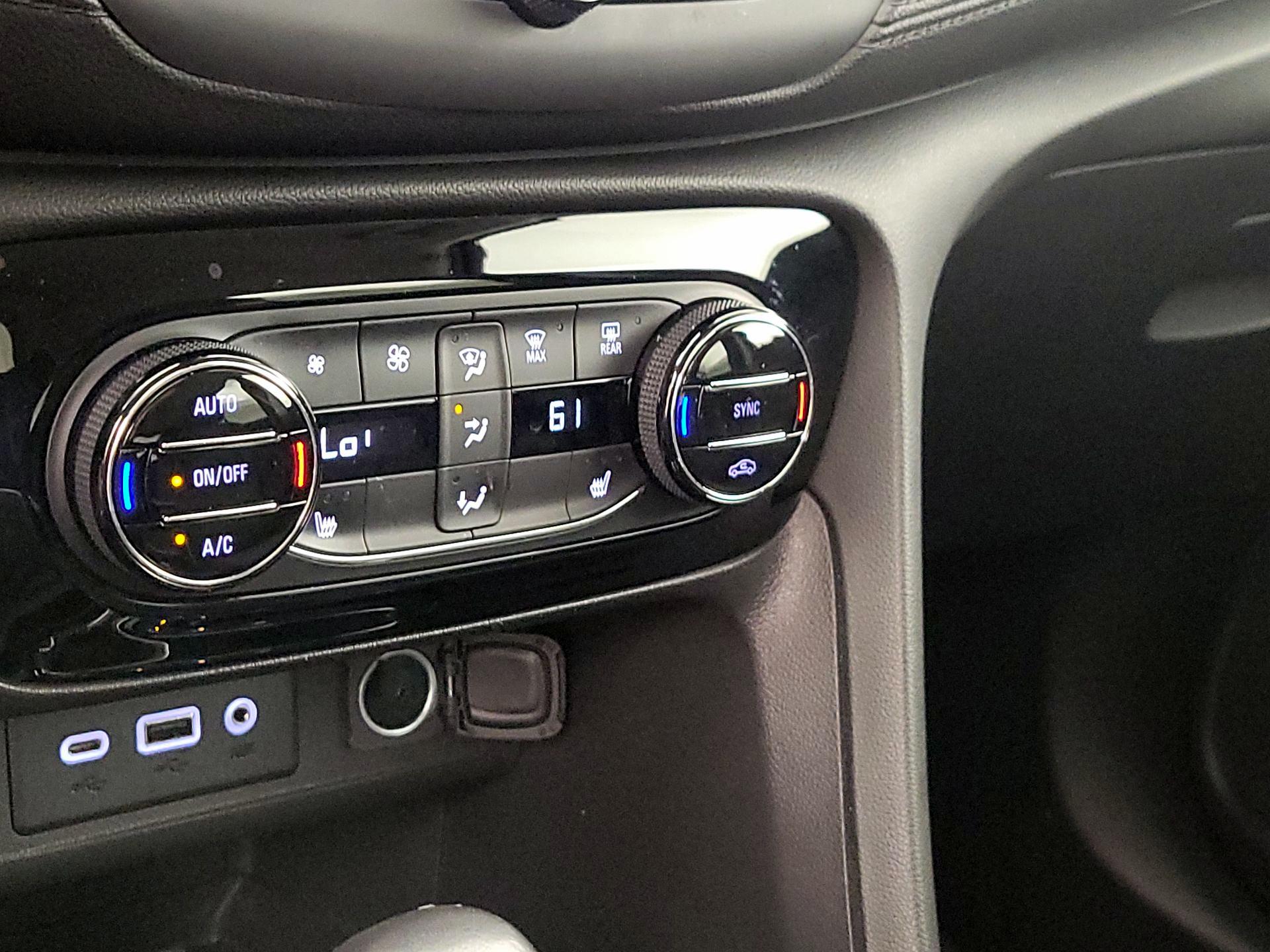 Thumbnail: 2020 Buick Encore GX - 16