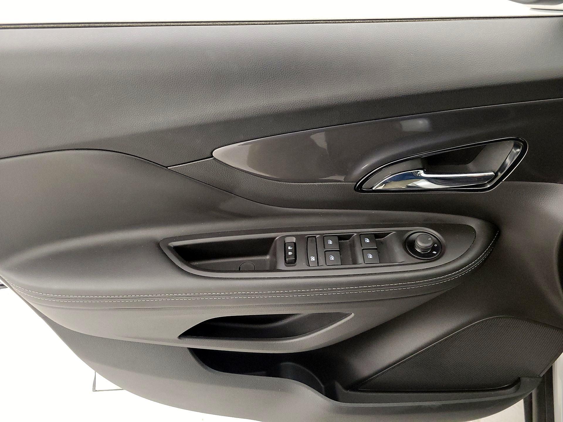 Thumbnail: 2022 Buick Encore - 12