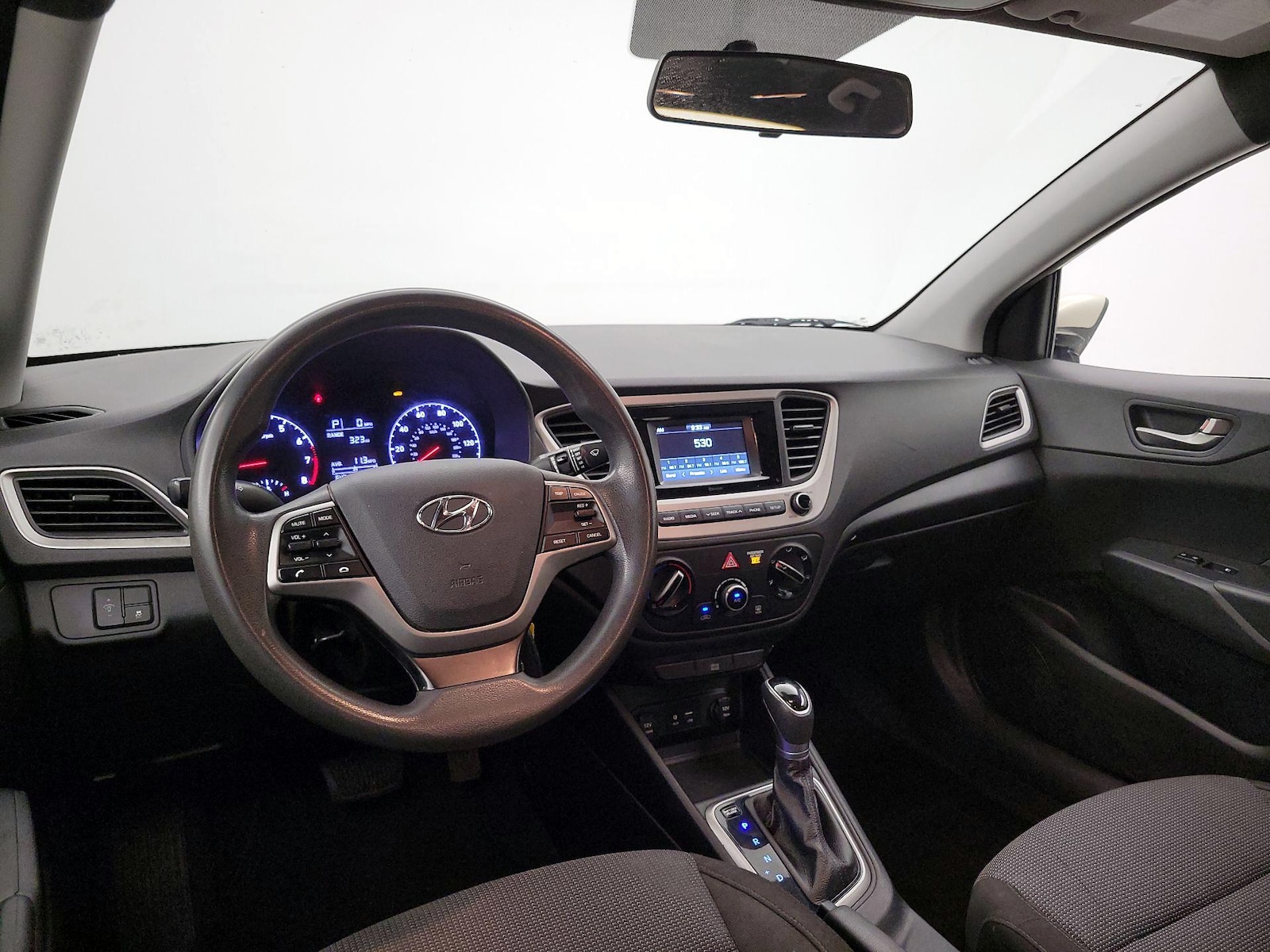 2019 Hyundai Accent SE - Photo 10