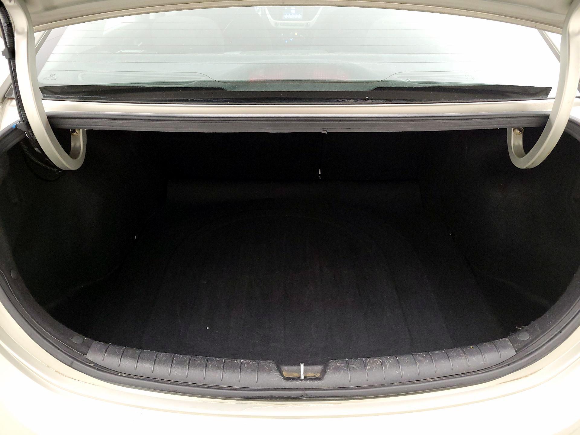 Thumbnail: 2019 Hyundai Accent - 20