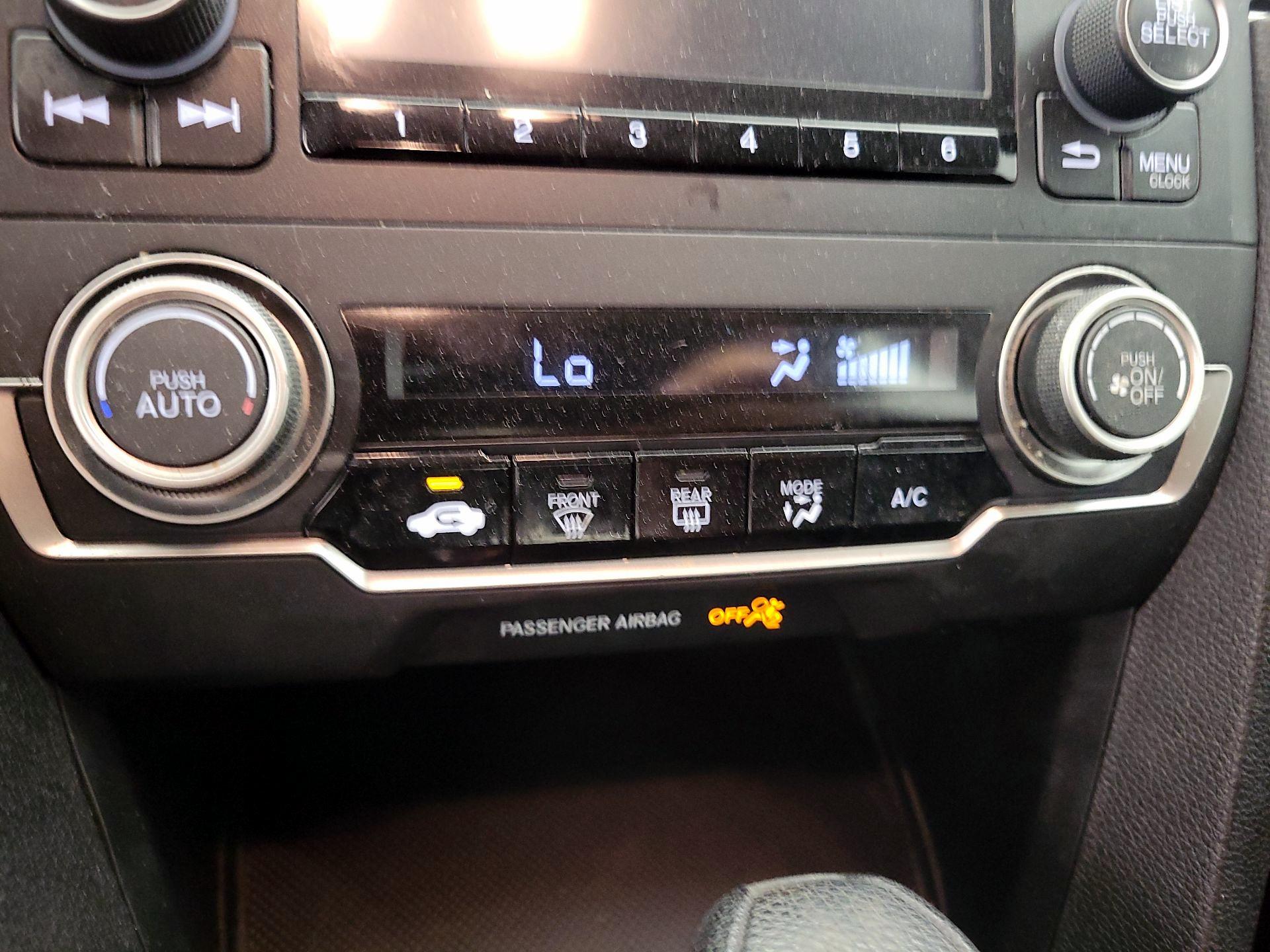 Thumbnail: 2016 Honda Civic - 16