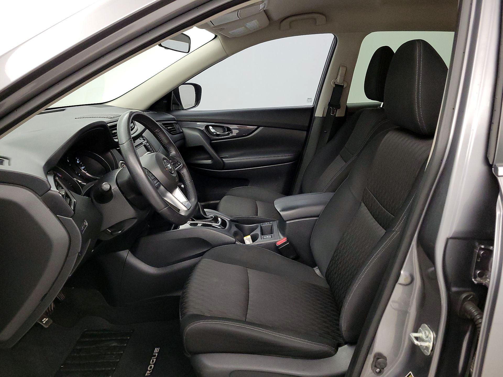 Thumbnail: 2019 Nissan Rogue - 11