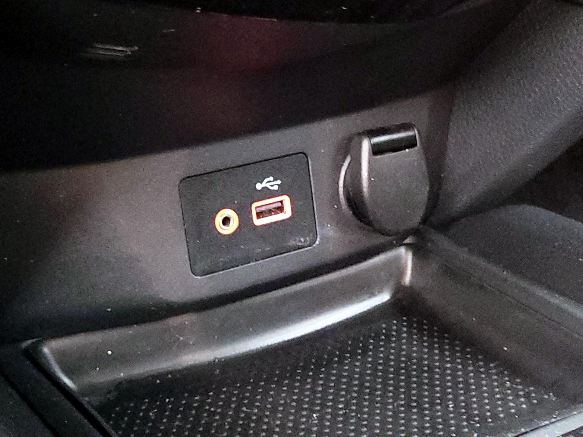 Thumbnail: 2019 Nissan Rogue - 18