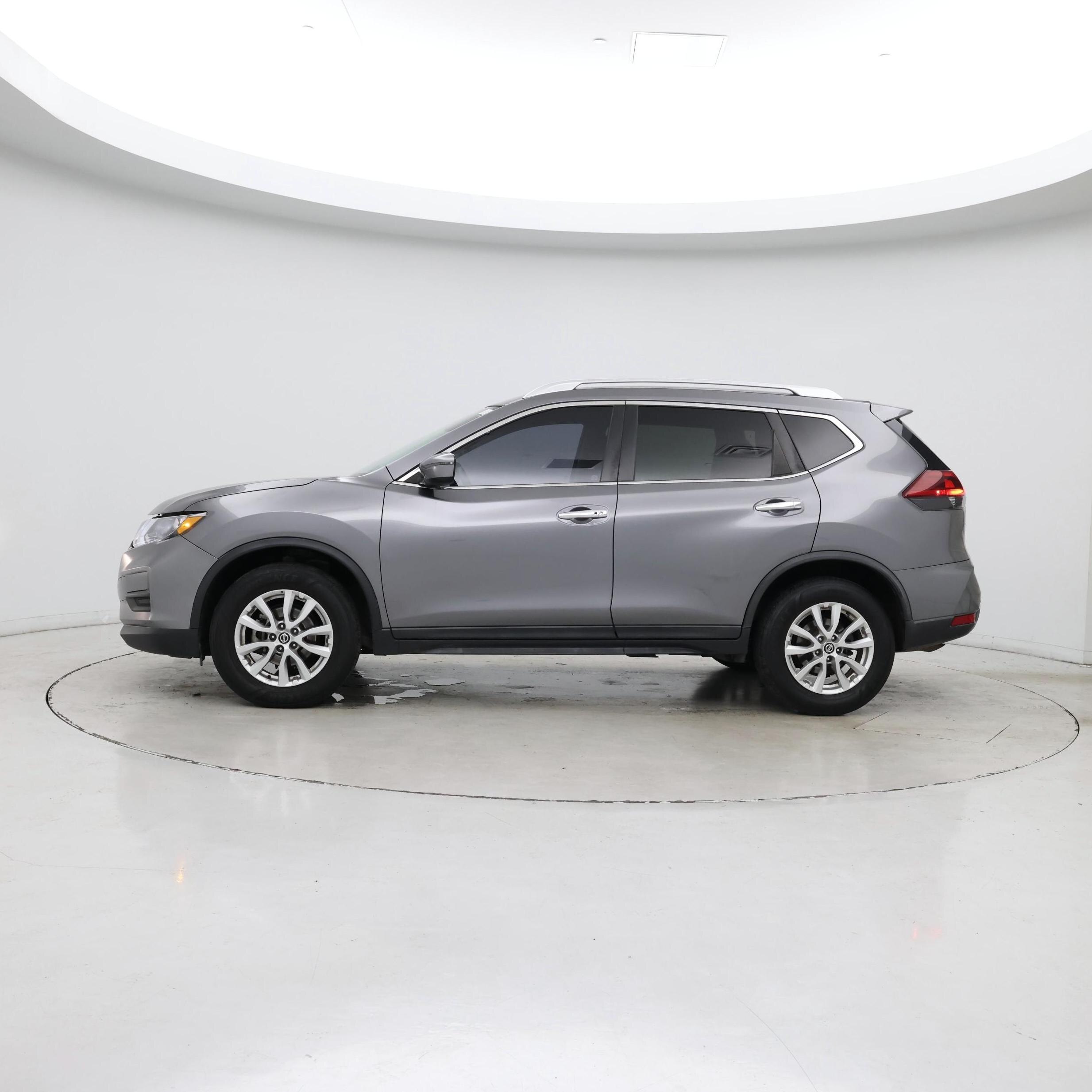 Thumbnail: 2019 Nissan Rogue - 3