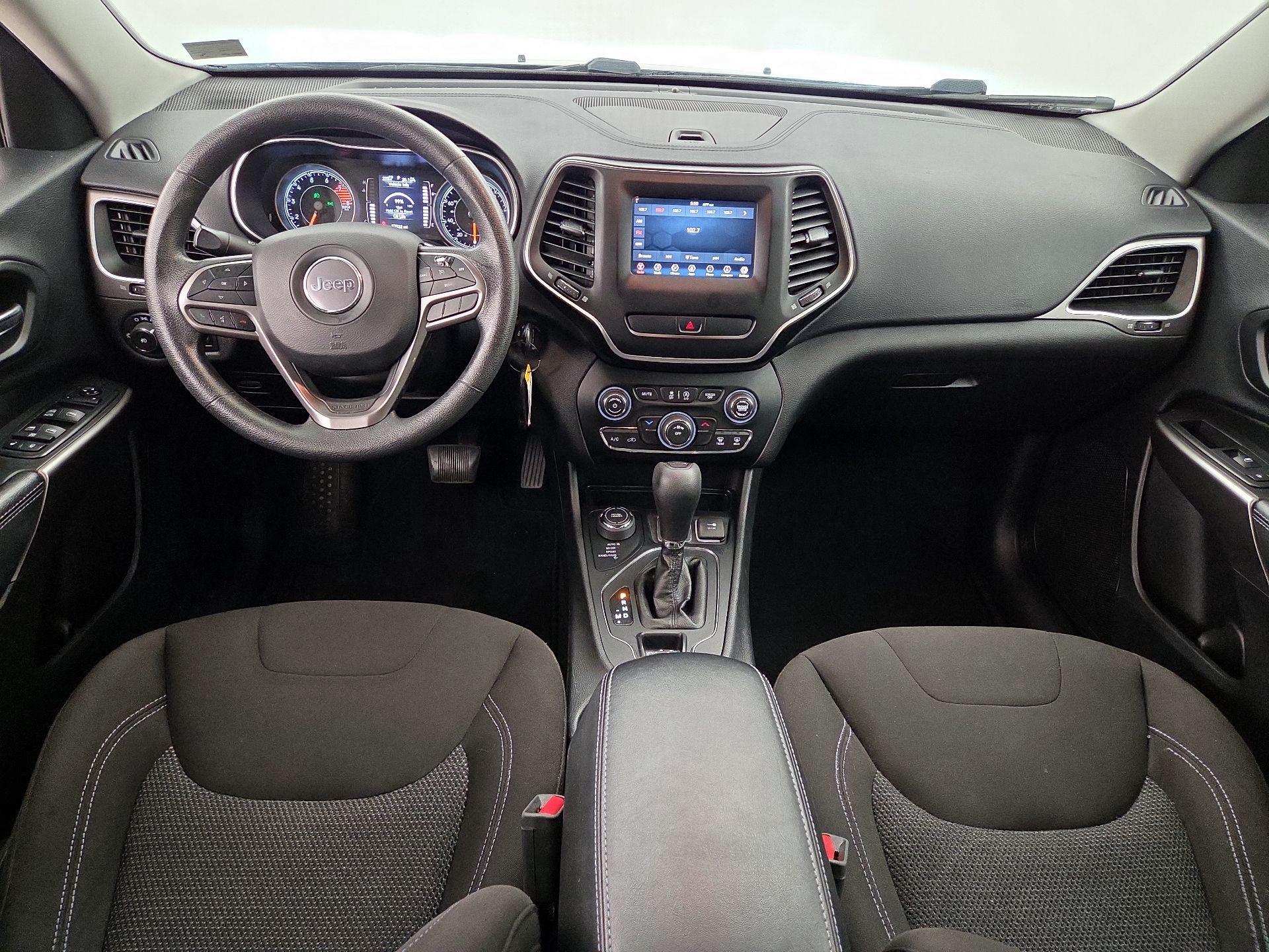 Thumbnail: 2019 Jeep Cherokee - 9