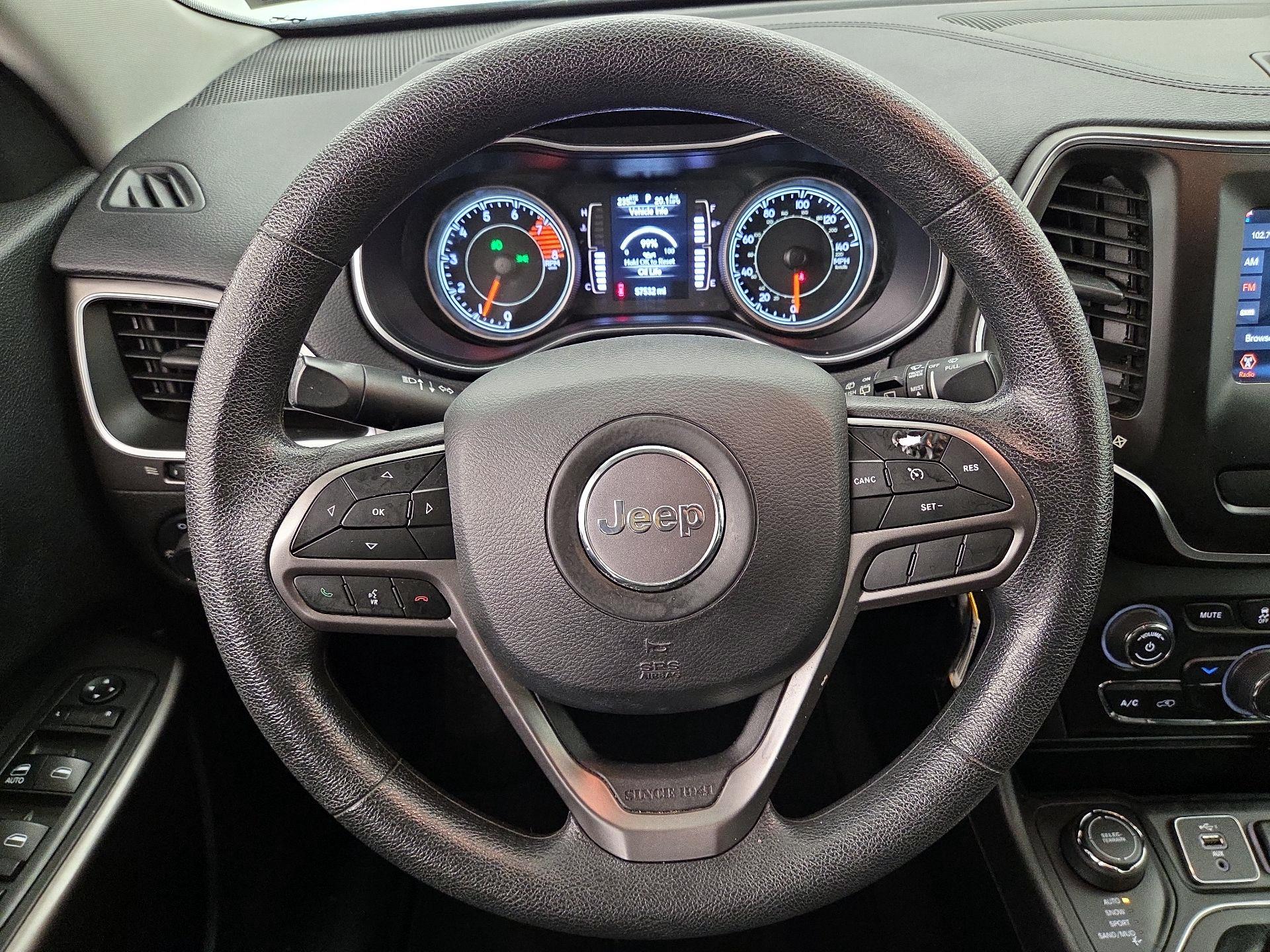 Thumbnail: 2019 Jeep Cherokee - 10