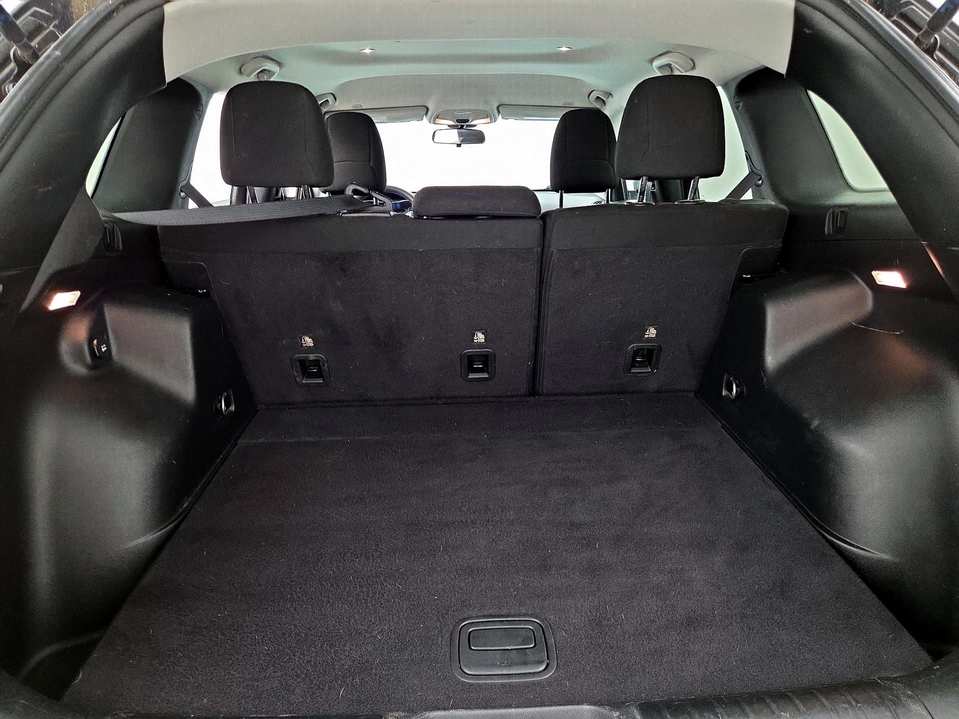 Thumbnail: 2019 Jeep Cherokee - 20