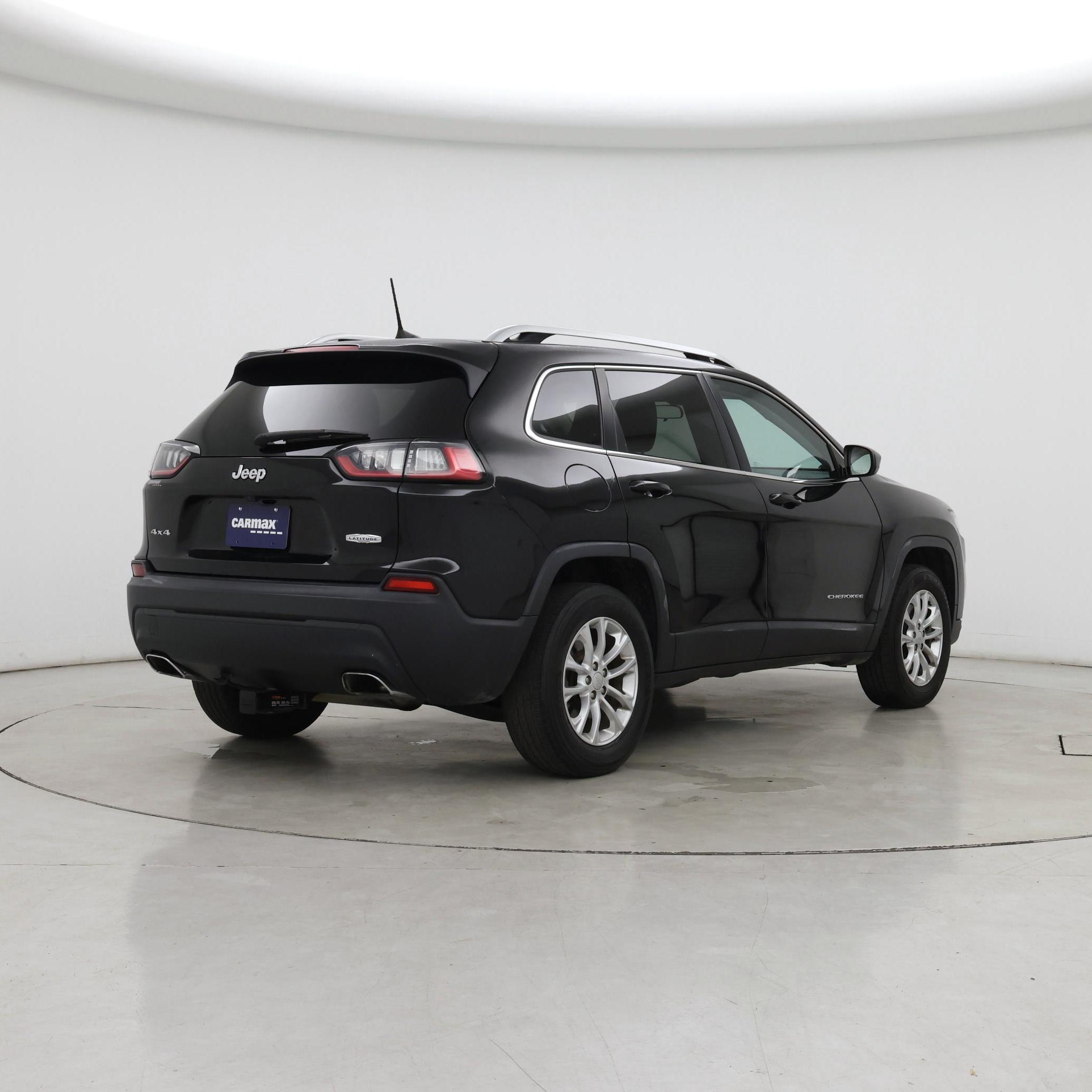 Thumbnail: 2019 Jeep Cherokee - 8