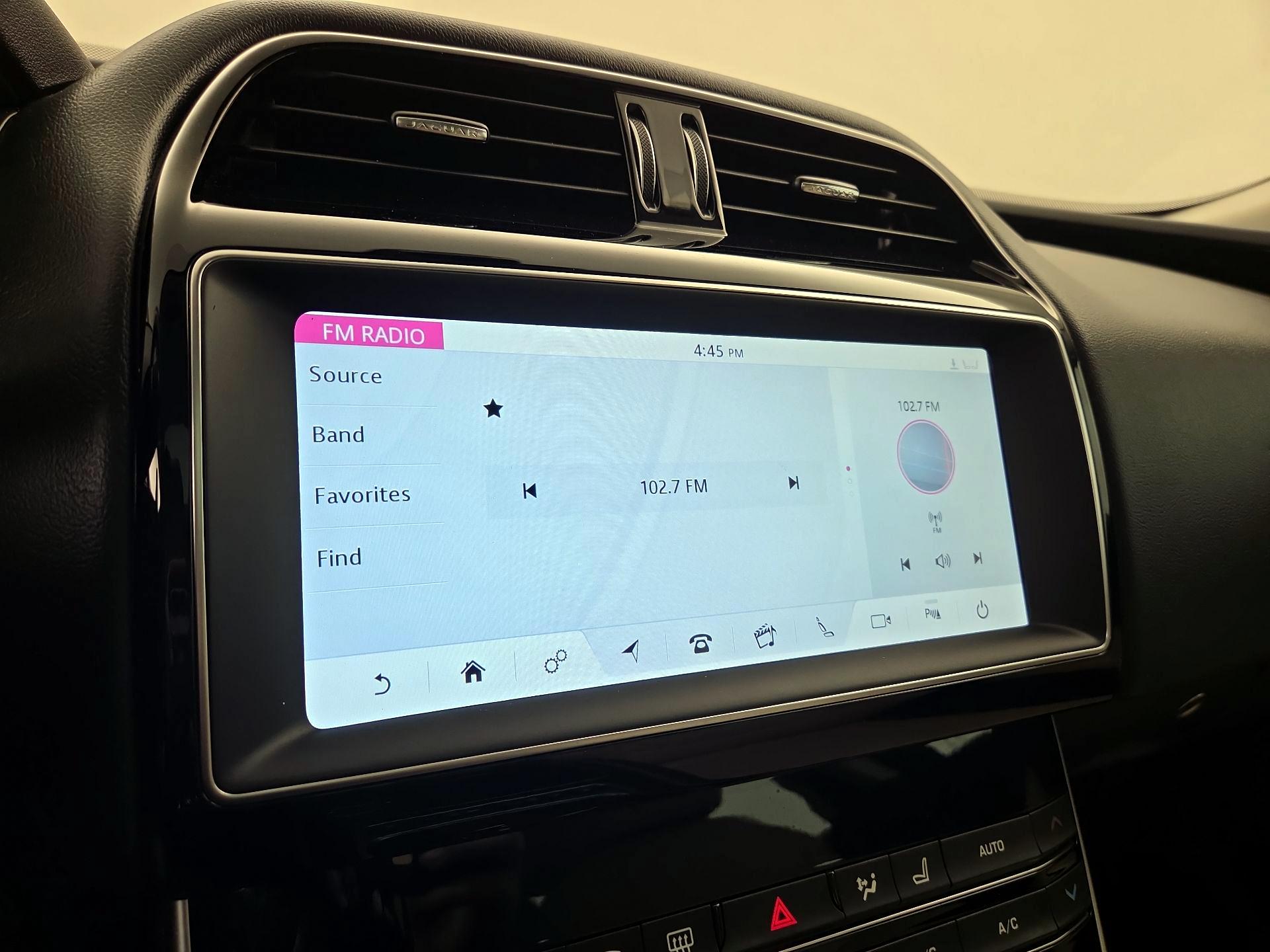 Thumbnail: 2019 Jaguar XE - 16