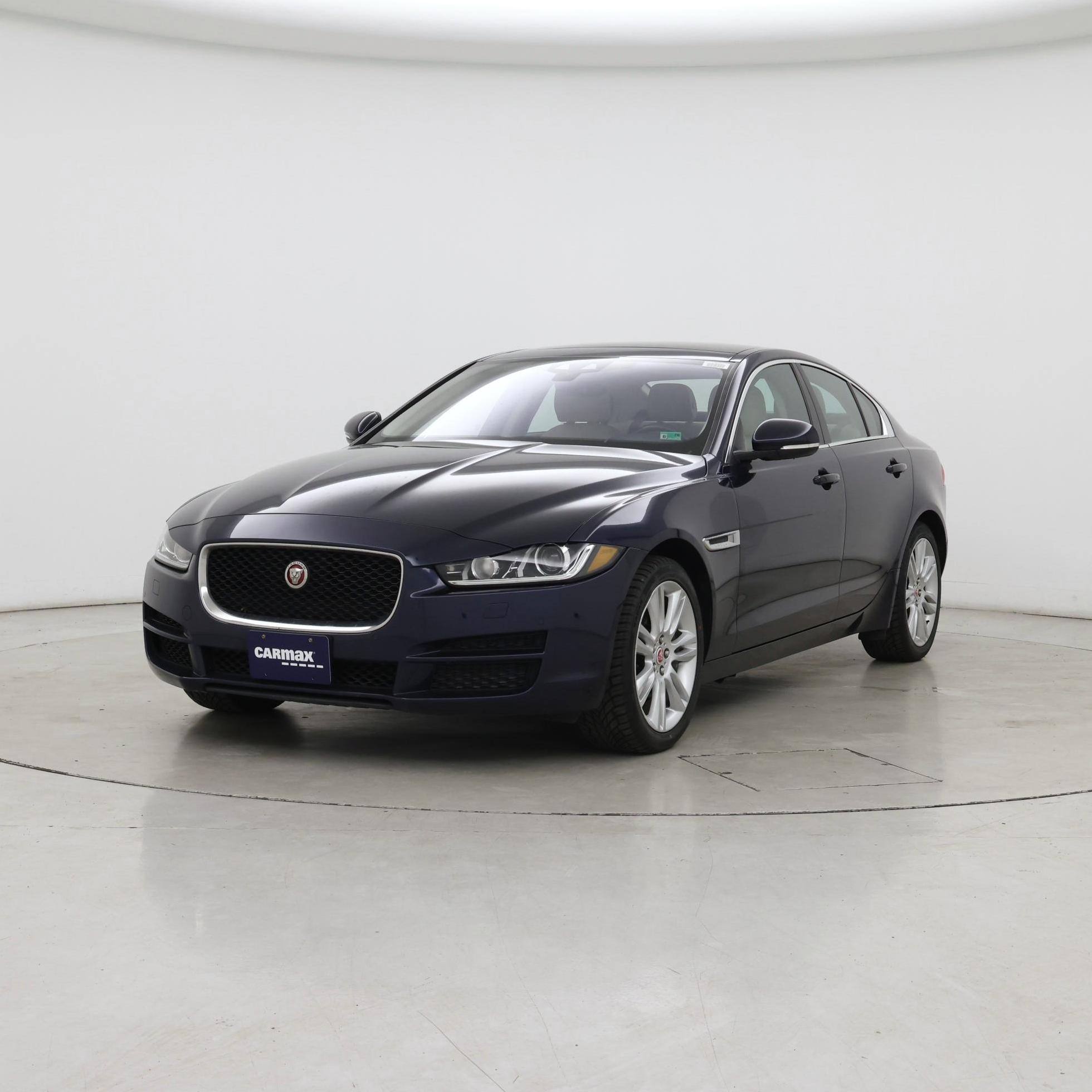 Thumbnail: 2019 Jaguar XE - 4