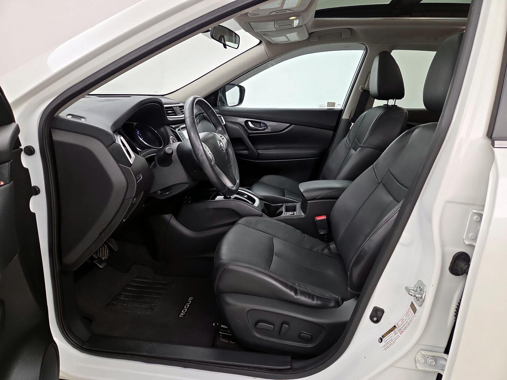 Thumbnail: 2015 Nissan Rogue - 11