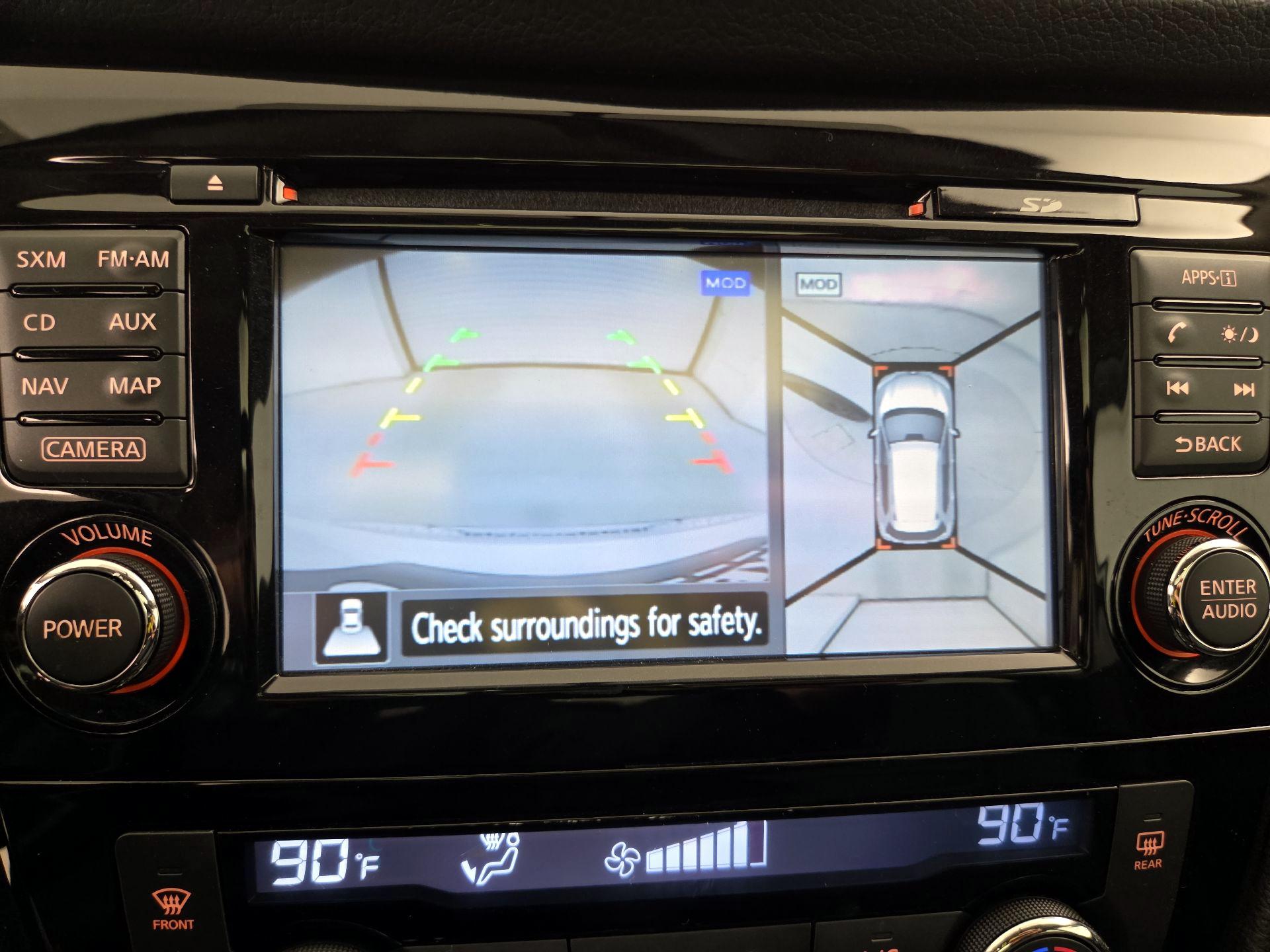 Thumbnail: 2015 Nissan Rogue - 15