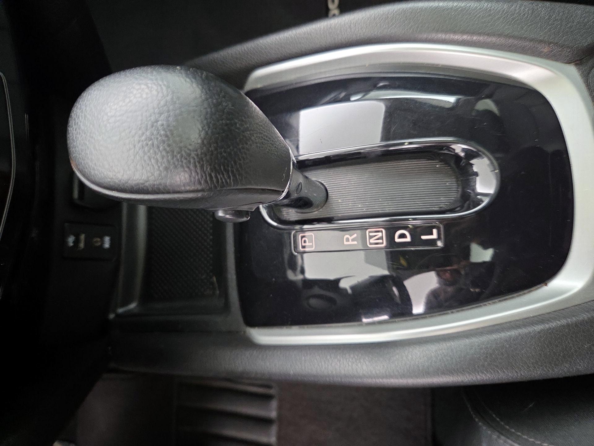 Thumbnail: 2015 Nissan Rogue - 18