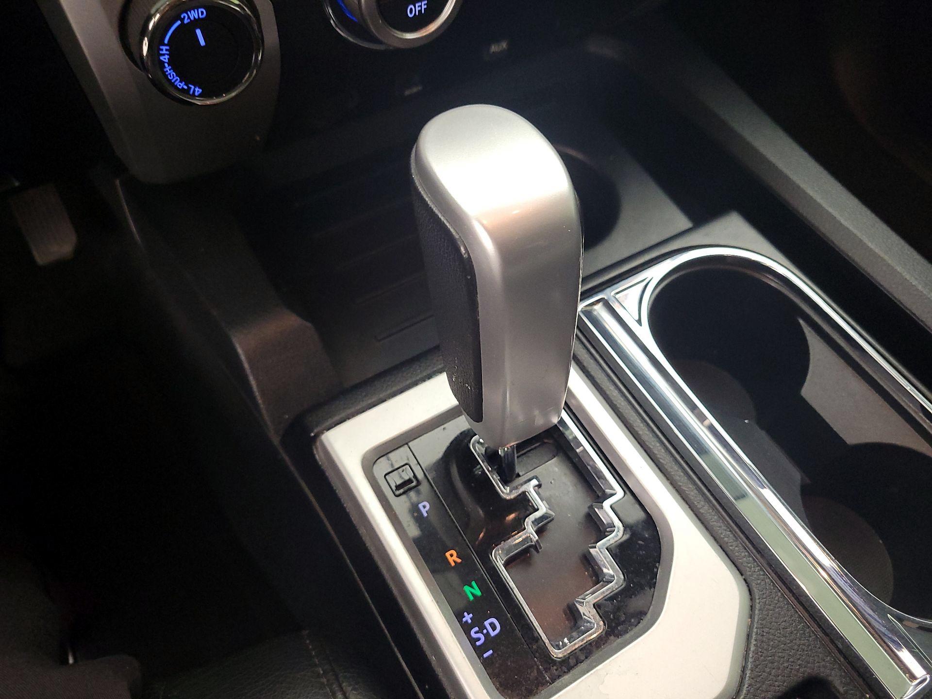 Thumbnail: 2019 Toyota Tundra - 18