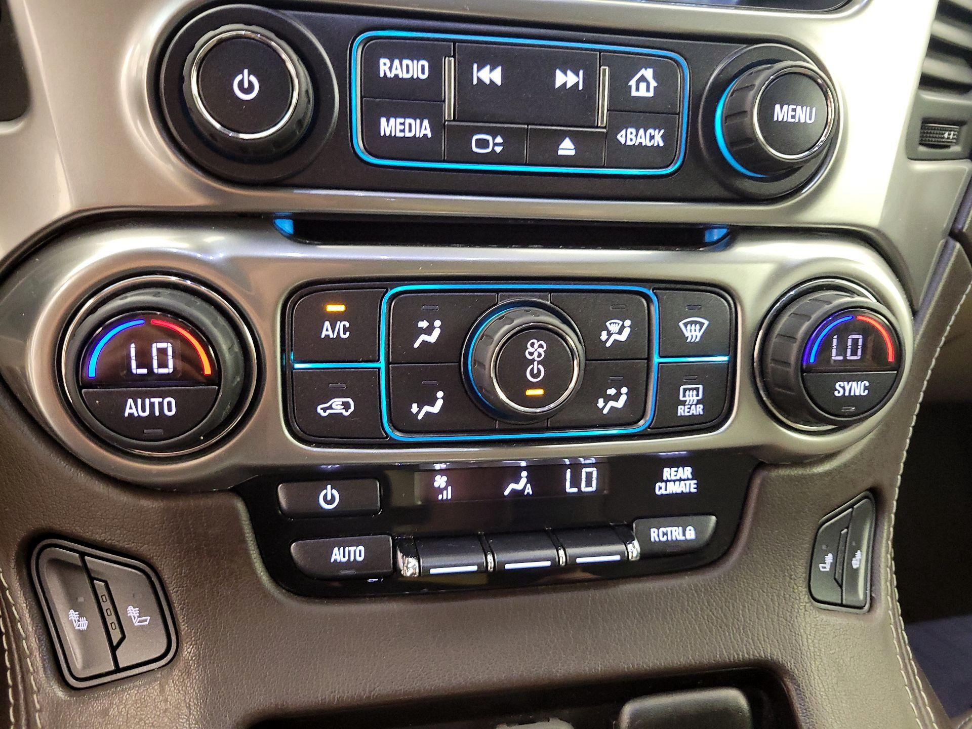 Thumbnail: 2019 Chevrolet Tahoe - 16